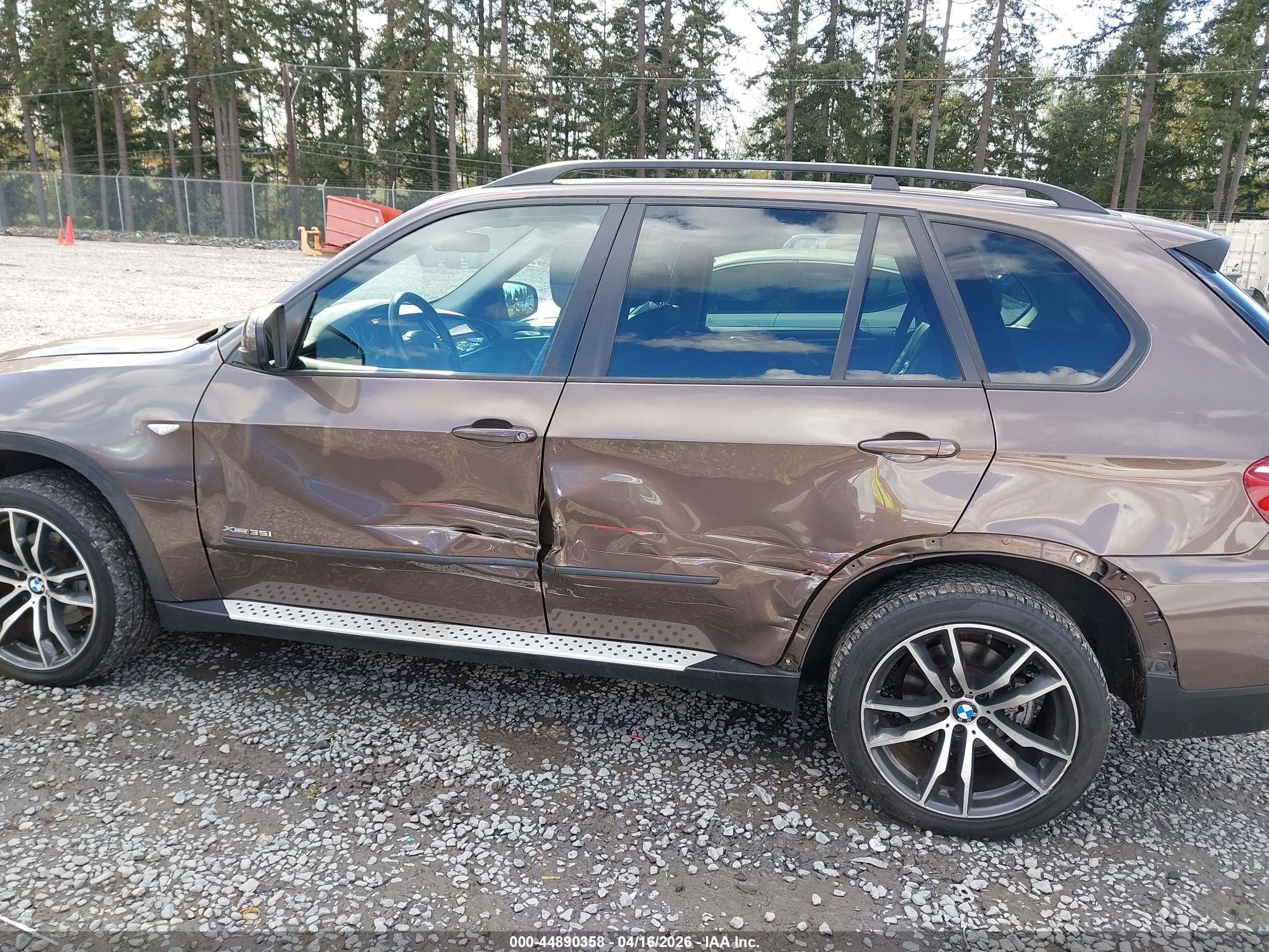 2012 Bmw X5 Xdrive35i/xdrive35i Premium/xdrive35i Sport Activity Brown vin: 5UXZV4C58CL989562