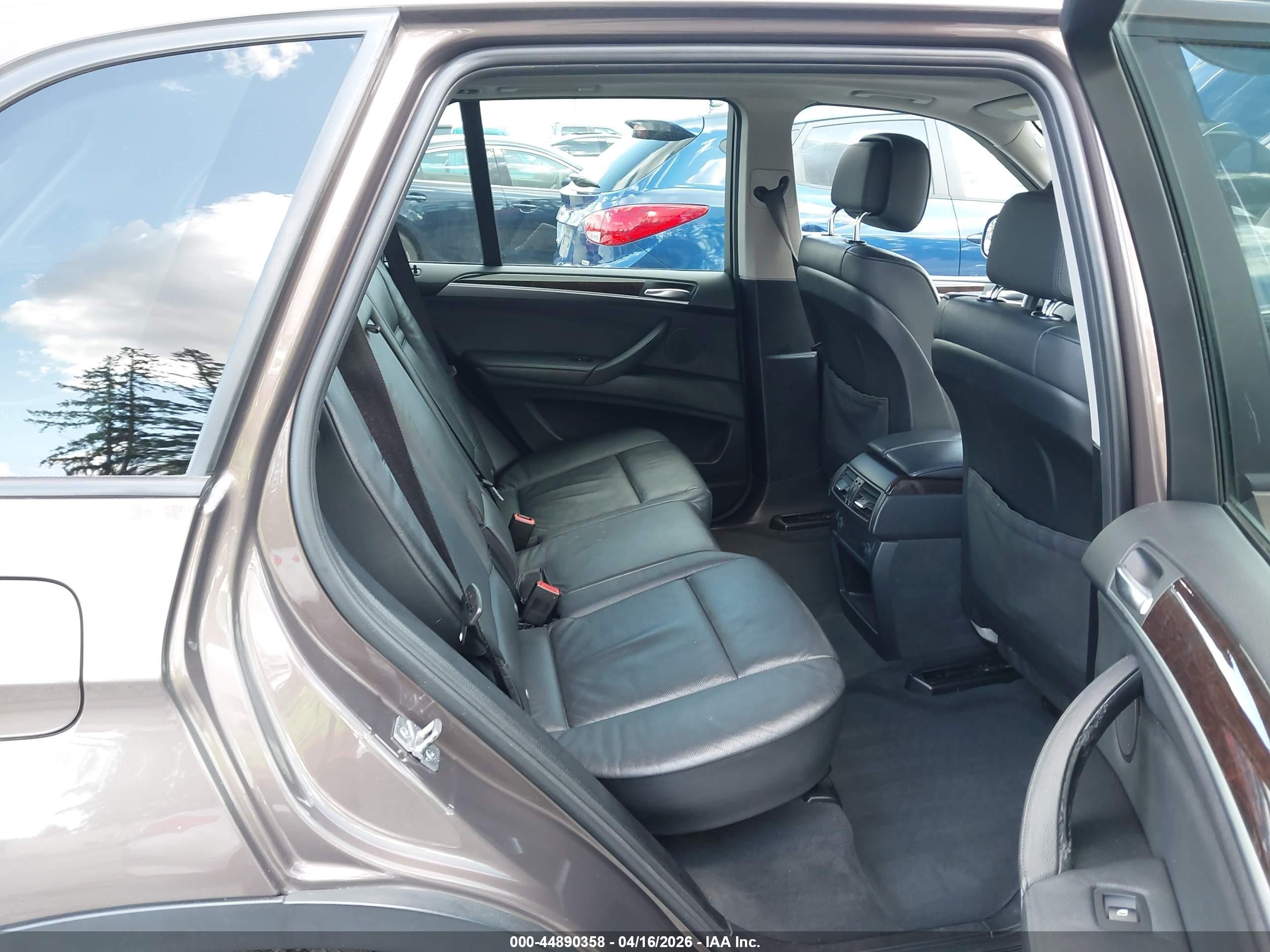 2012 Bmw X5 Xdrive35i/xdrive35i Premium/xdrive35i Sport Activity Brown vin: 5UXZV4C58CL989562