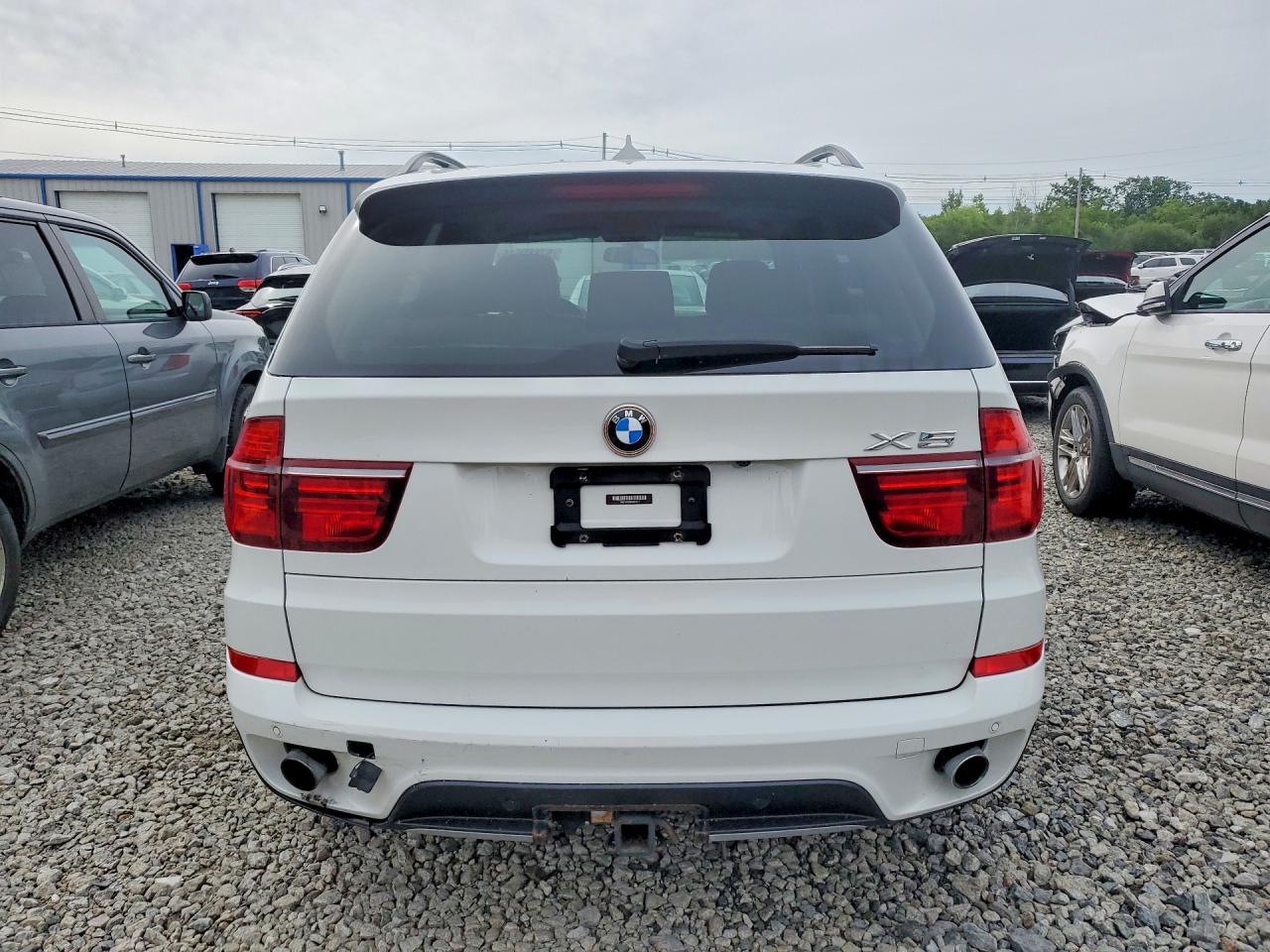 2013 Bmw X5 Xdrive35i White vin: 5UXZV4C58D0B24371