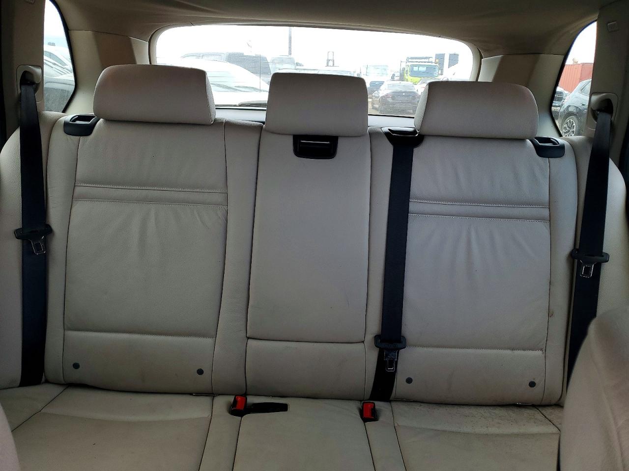 2013 Bmw X5 Xdrive35i White vin: 5UXZV4C58D0G52427