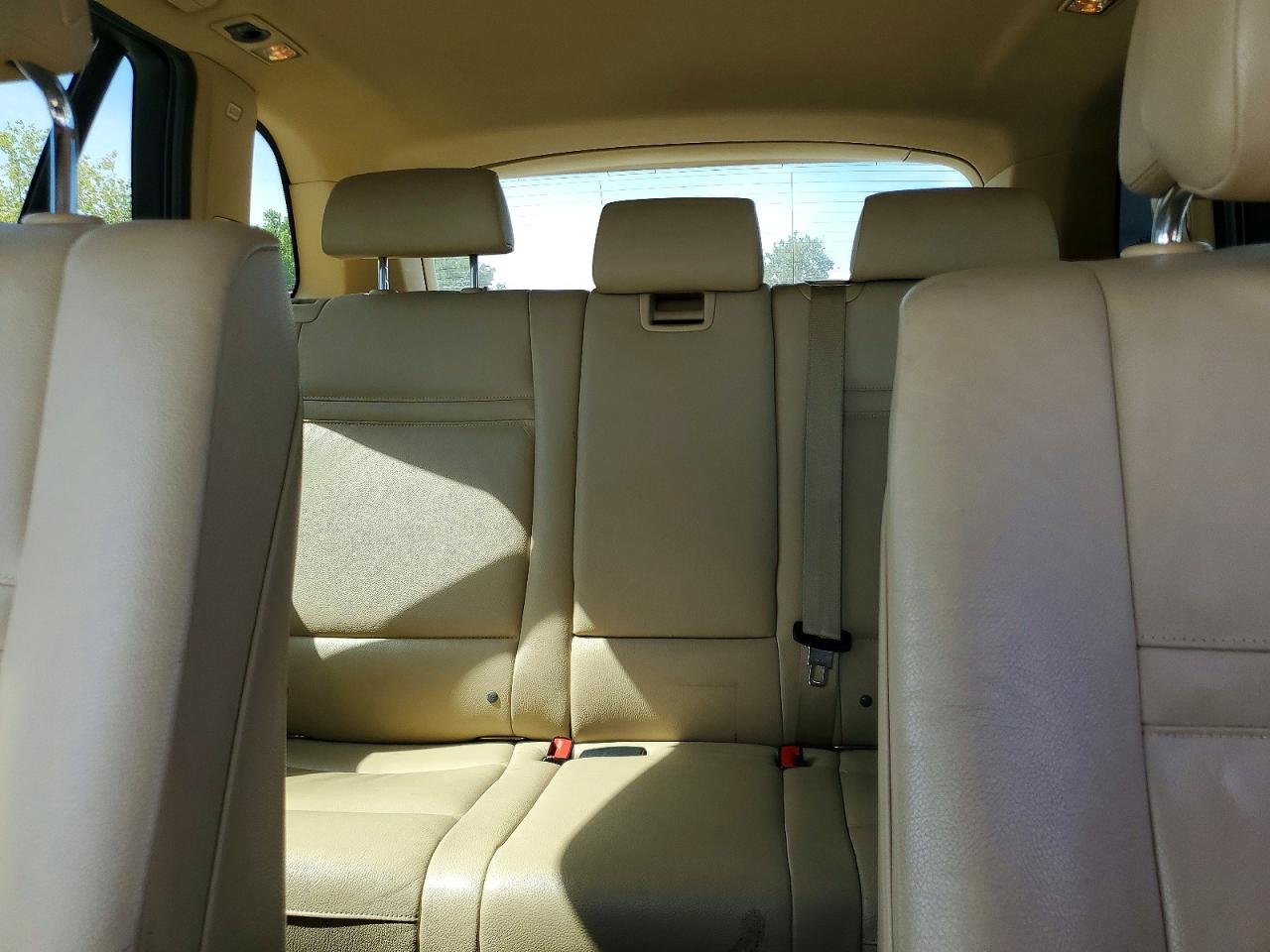 2012 Bmw X5 Xdrive35i White vin: 5UXZV4C59CL753437