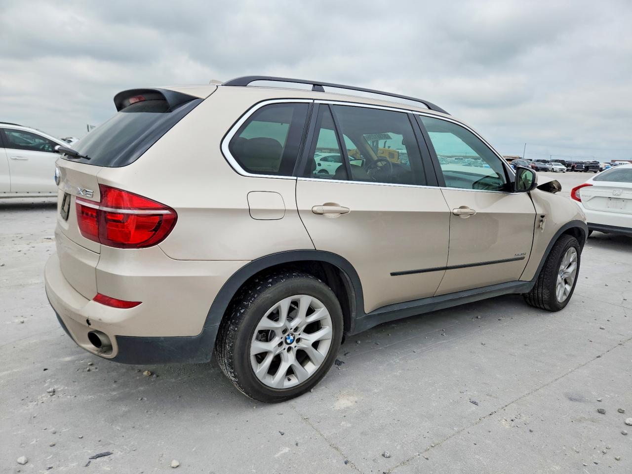 2013 Bmw X5 Xdrive35i Tan vin: 5UXZV4C59DL993749