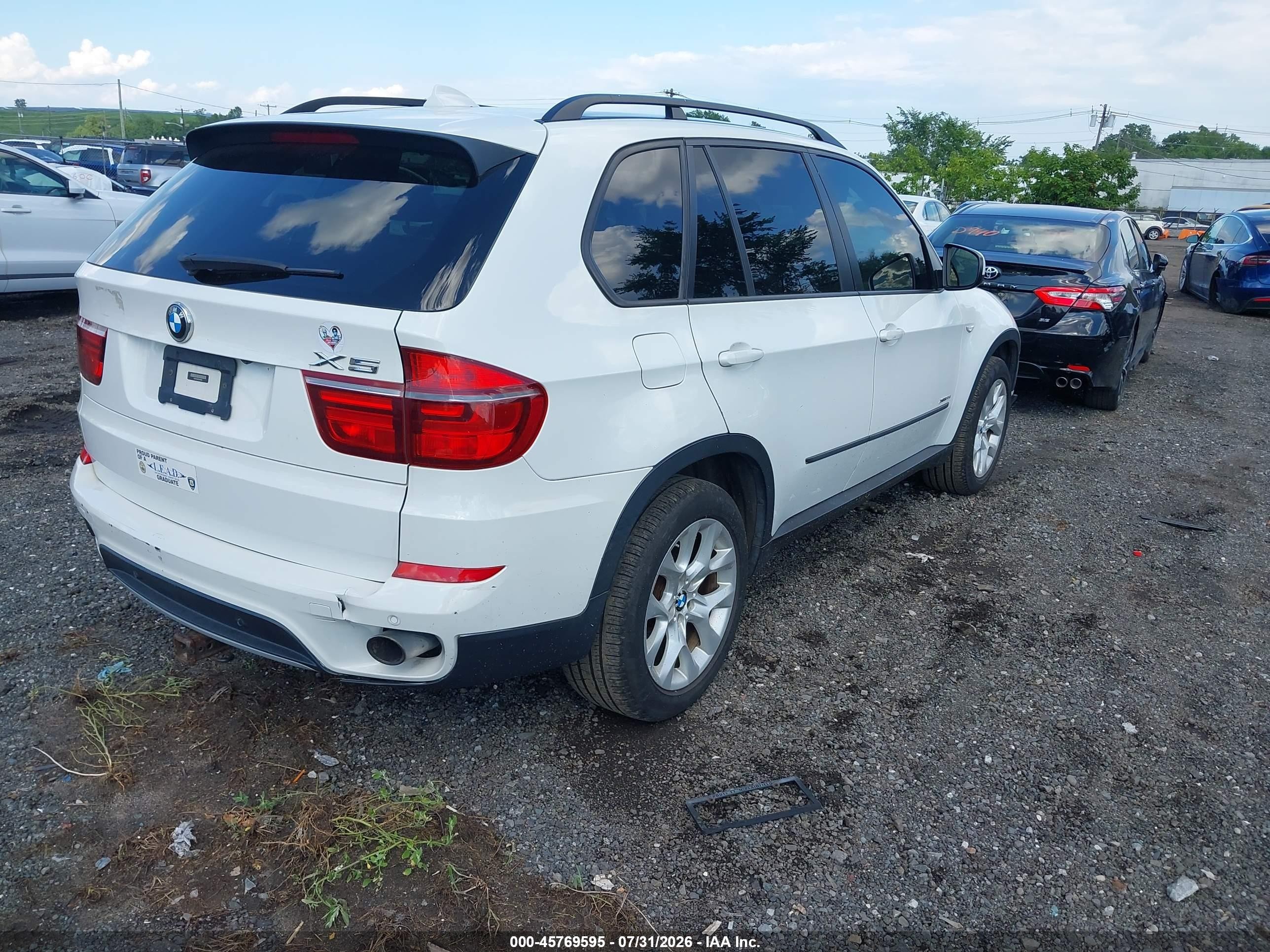 2013 Bmw X5 Xdrive35i/xdrive35i Premium/xdrive35i Sport Activity White vin: 5UXZV4C59DL994660