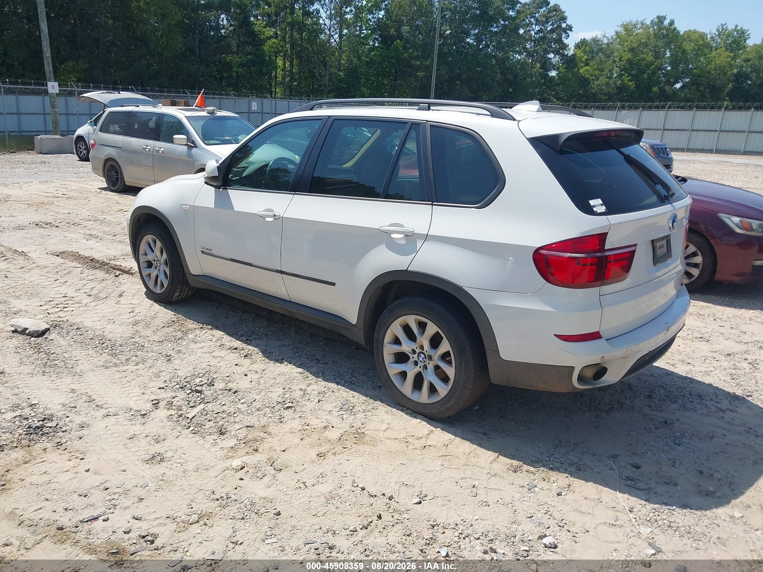 2011 Bmw X5 Xdrive35i/xdrive35i Premium/xdrive35i Sport Activity White vin: 5UXZV4C5XBL410876