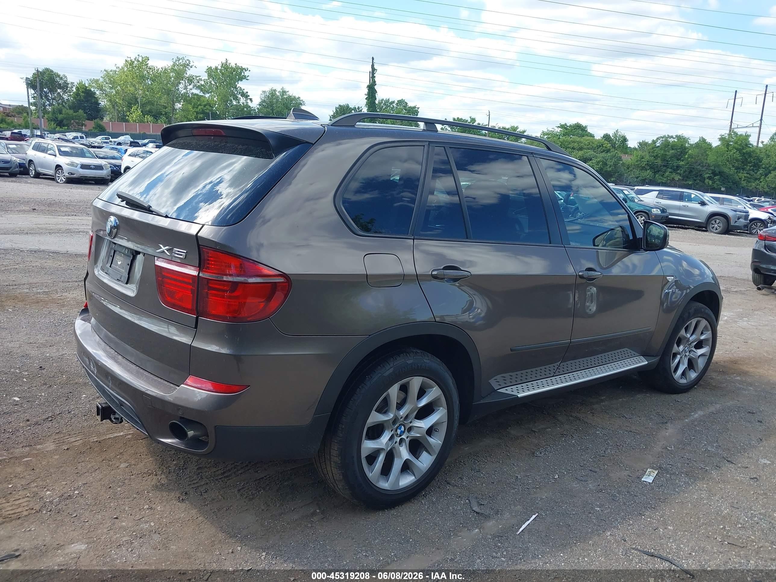 2012 Bmw X5 Xdrive35i/xdrive35i Premium/xdrive35i Sport Activity Brown vin: 5UXZV4C5XCL748702
