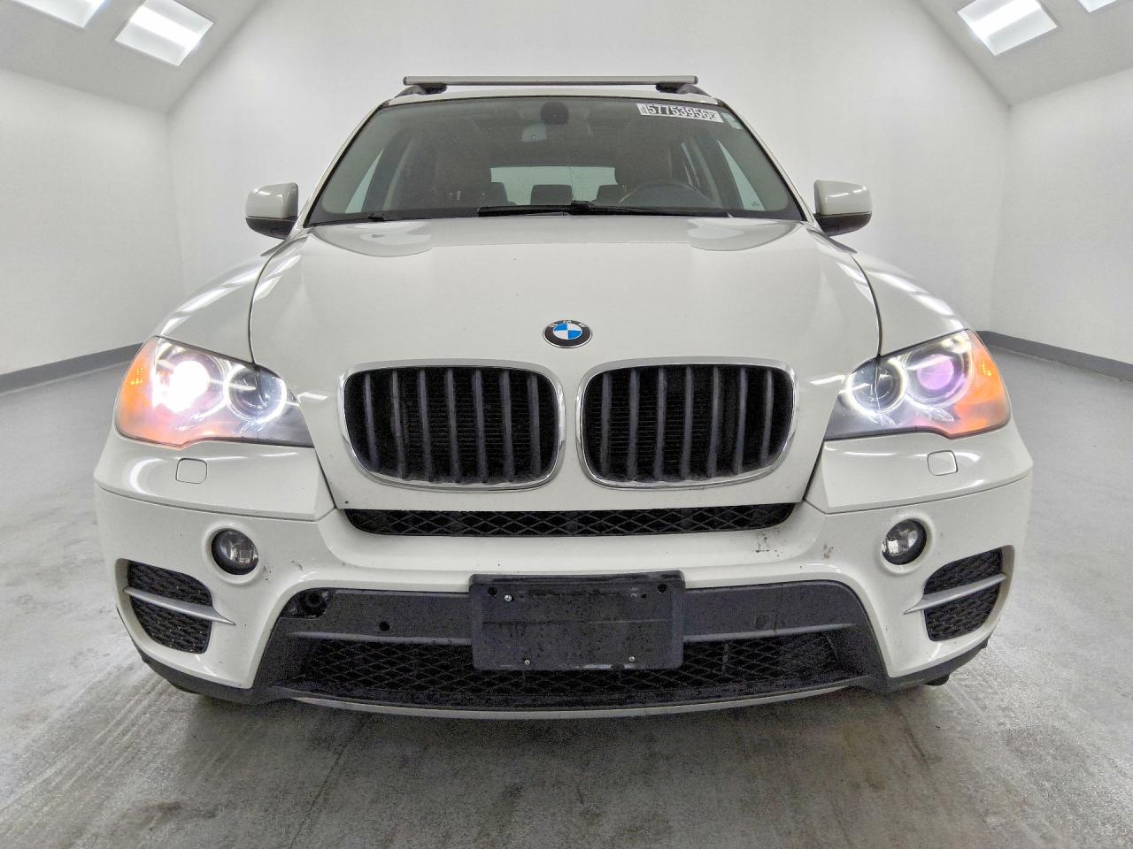 2012 Bmw X5 Xdrive35i White vin: 5UXZV4C5XCL766455
