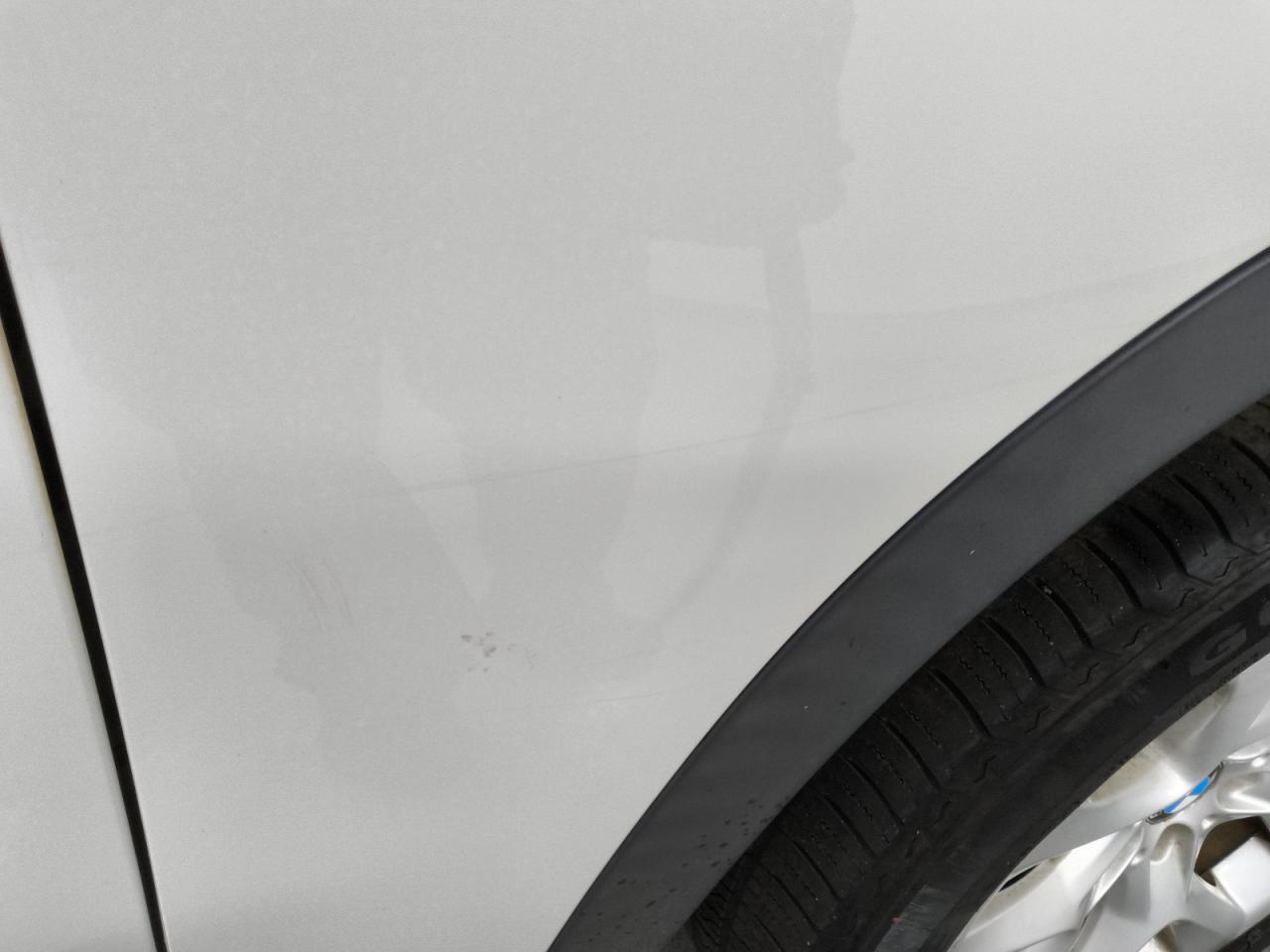 2012 Bmw X5 Xdrive35i White vin: 5UXZV4C5XCL766455 Damage: Right Front Fender, Light Scratch, 1 To 2 Inches