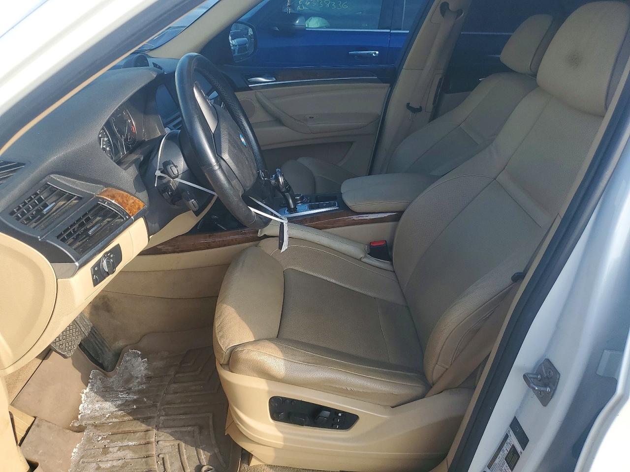 2011 Bmw X5 Xdrive50i White vin: 5UXZV8C50BL419304