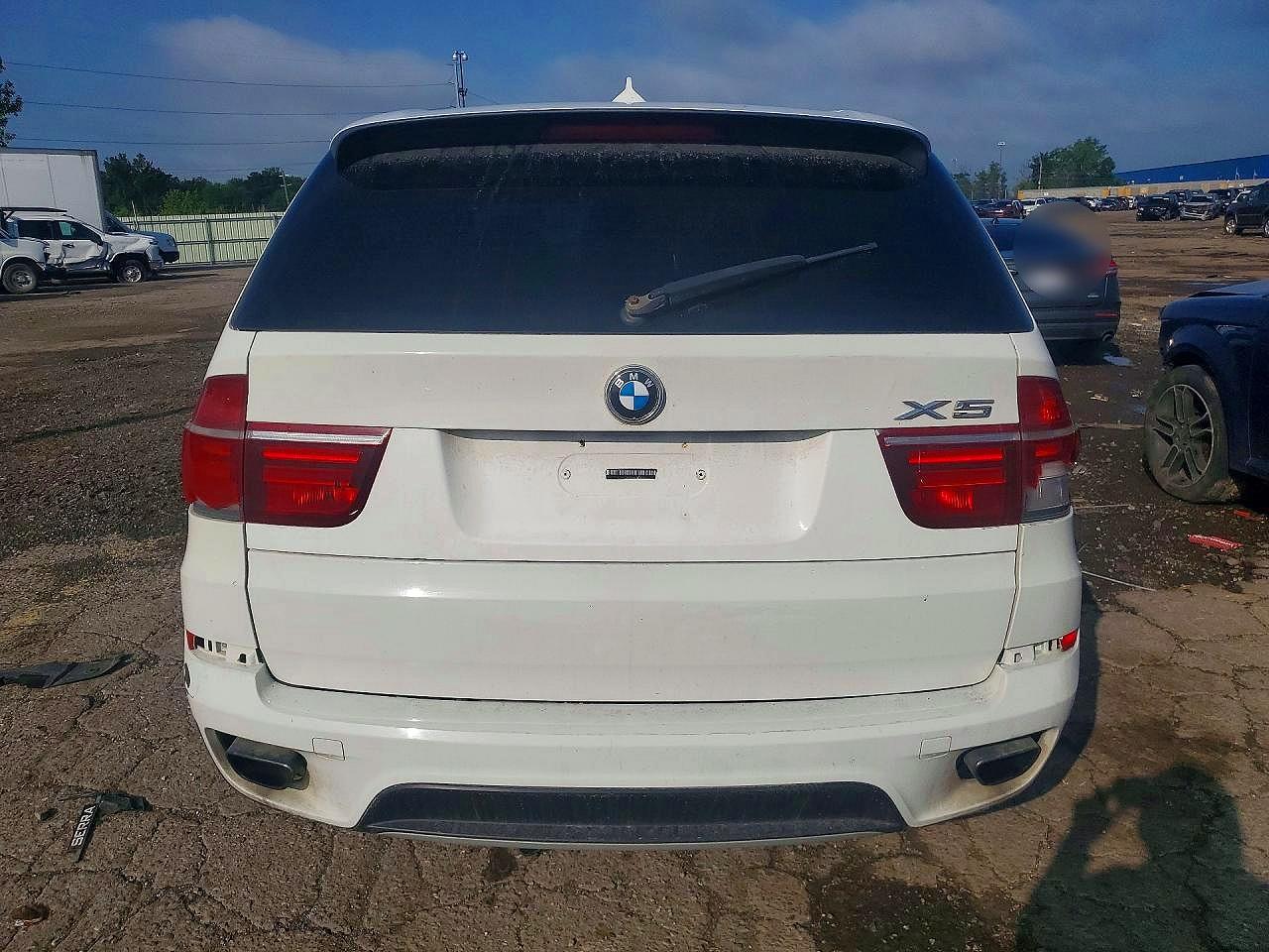 2011 Bmw X5 Xdrive50i White vin: 5UXZV8C50BL419304