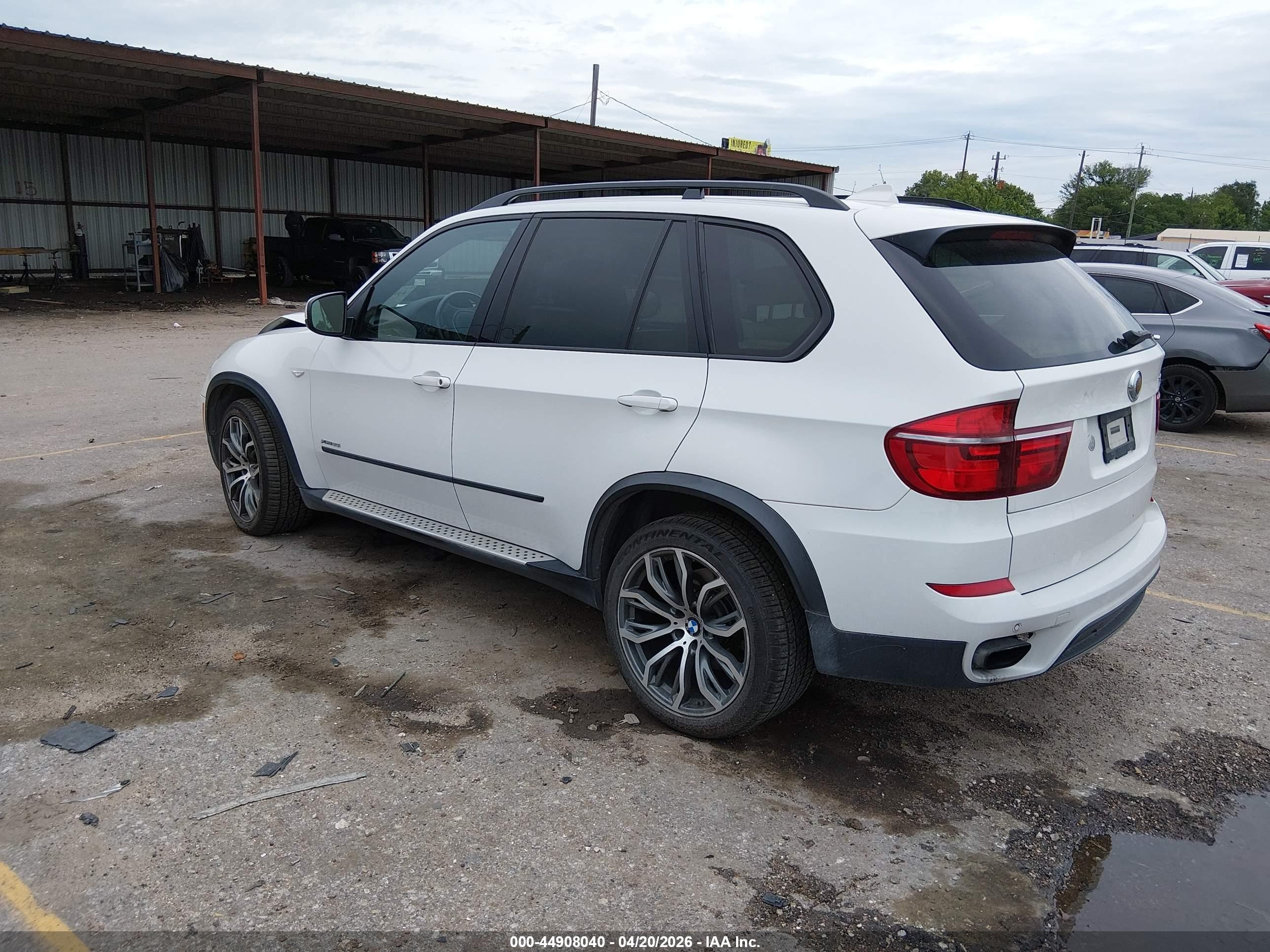 2011 Bmw X5 Xdrive50i White vin: 5UXZV8C51BL417934