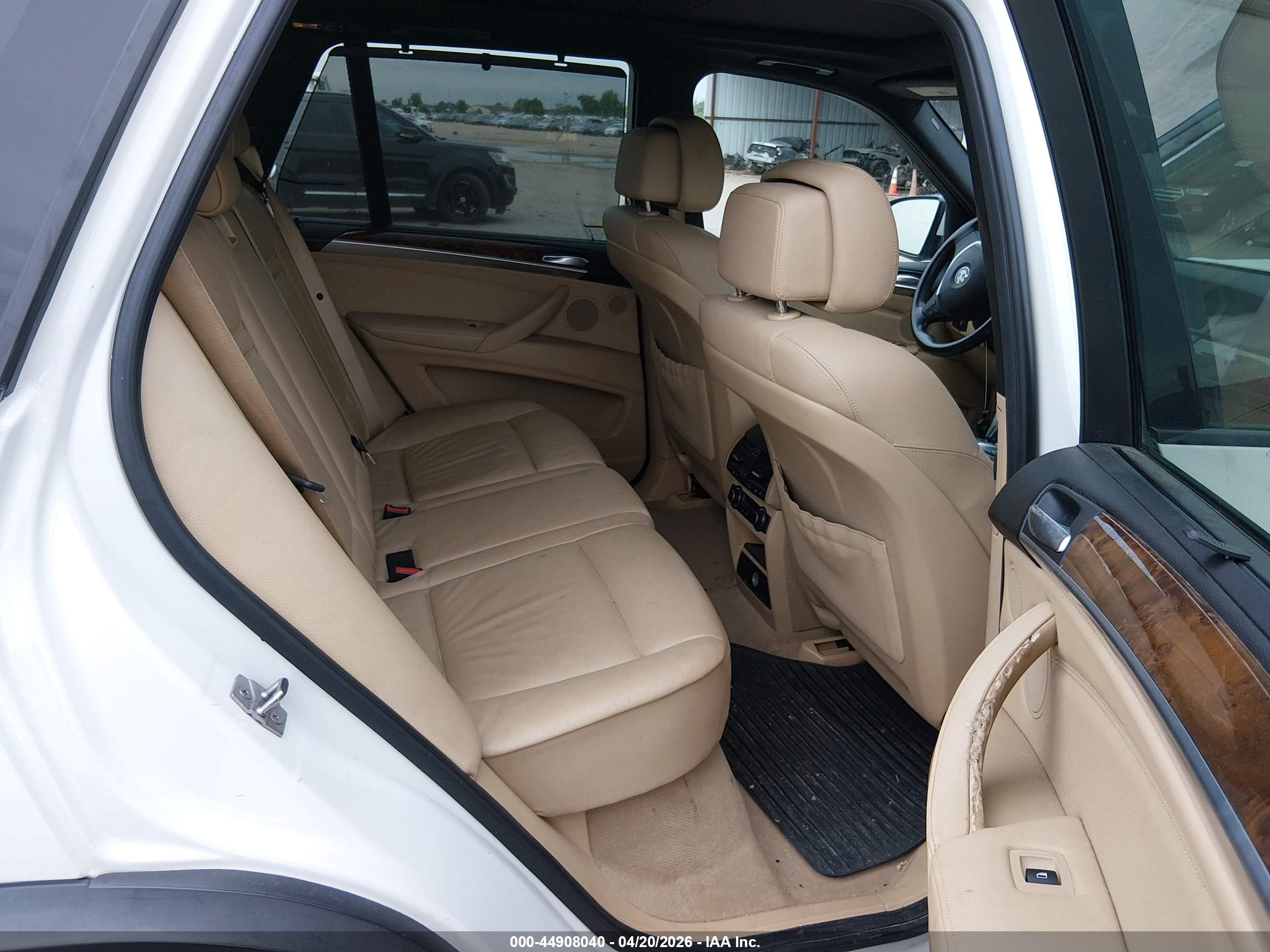 2011 Bmw X5 Xdrive50i White vin: 5UXZV8C51BL417934