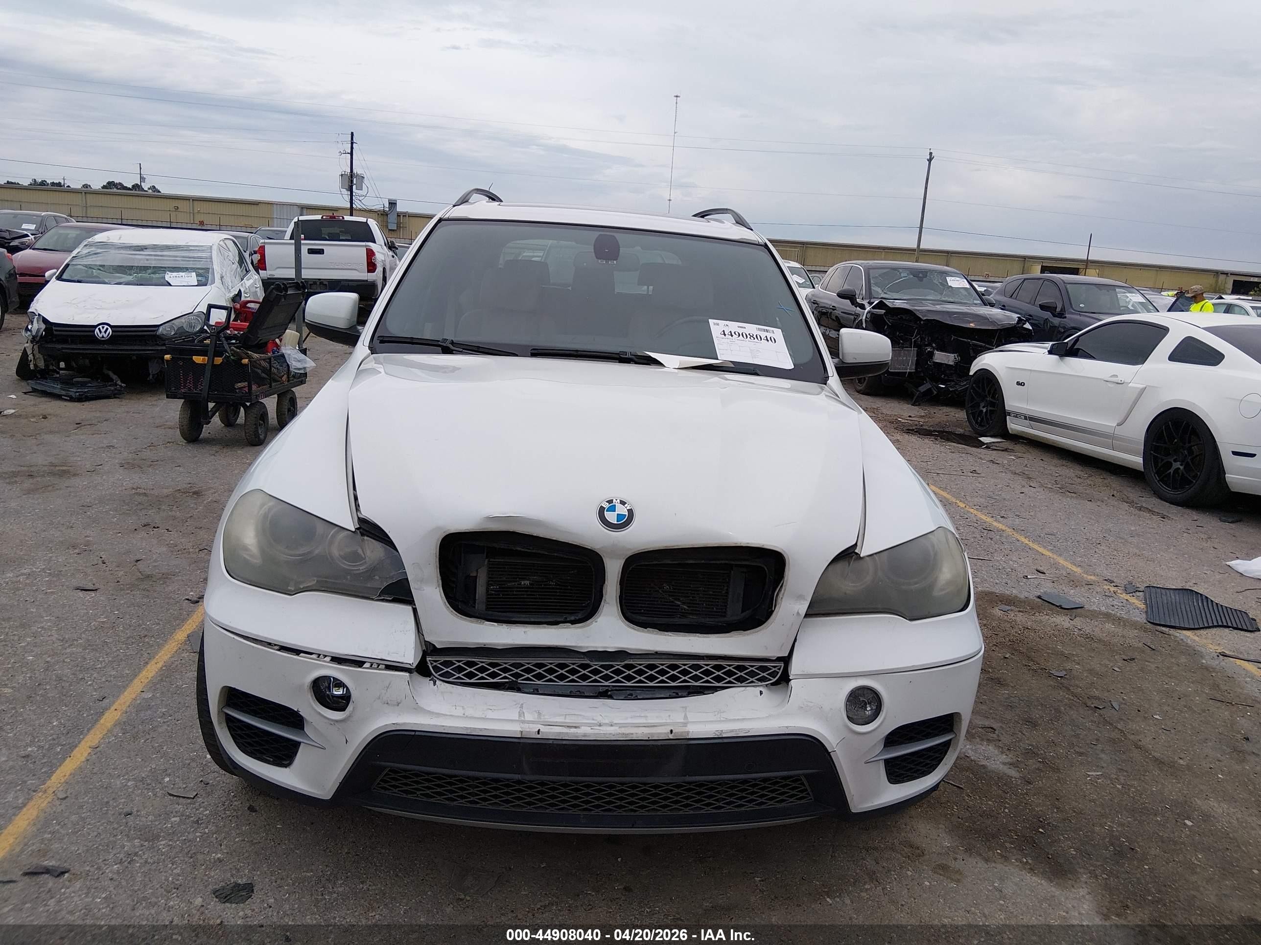 2011 Bmw X5 Xdrive50i White vin: 5UXZV8C51BL417934