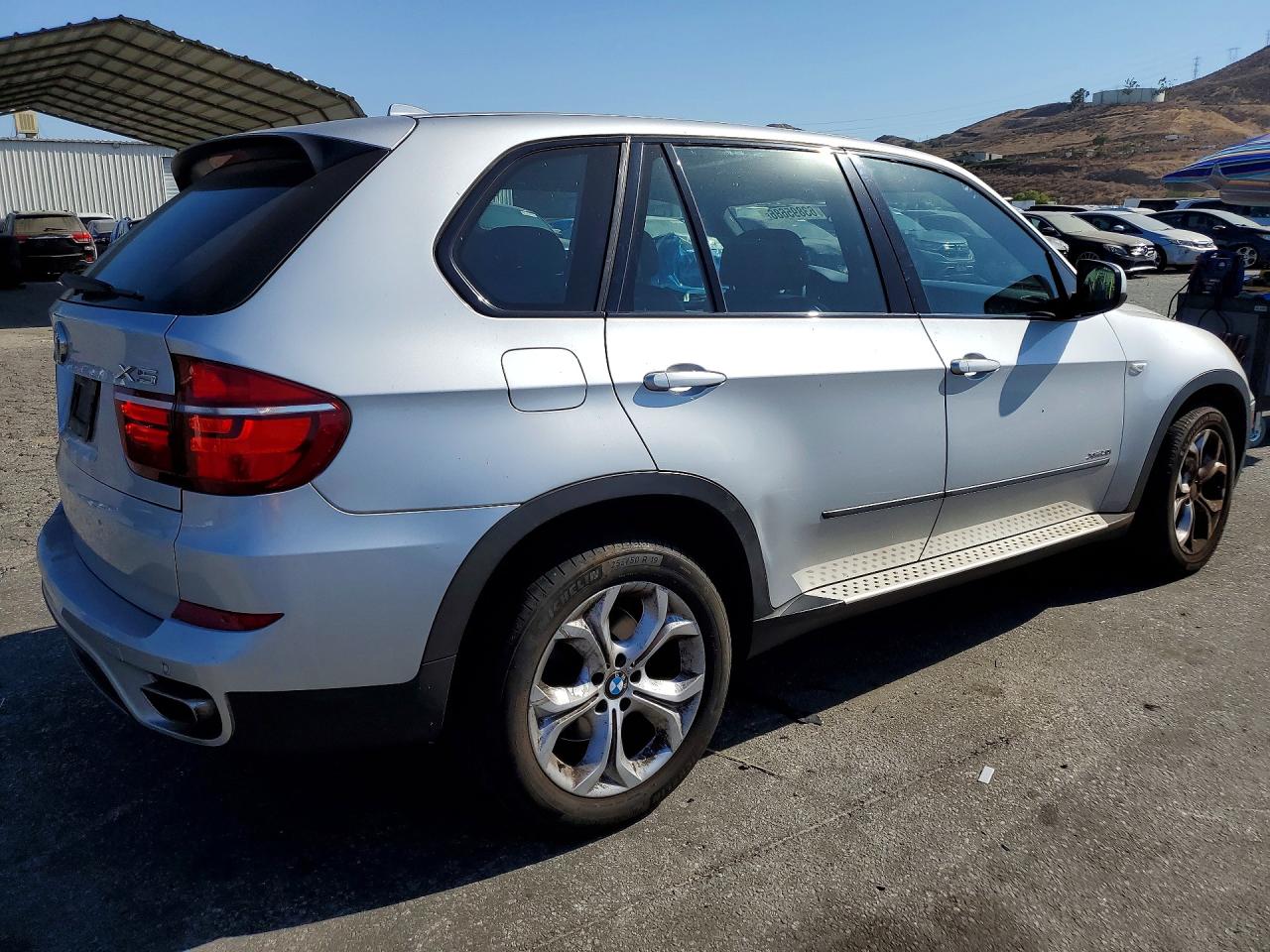 2011 Bmw X5 Xdrive50i Серебряный vin: 5UXZV8C51BL418209
