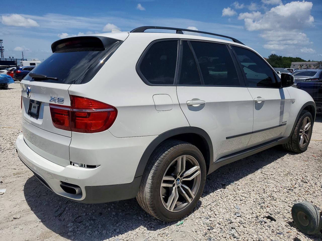 2012 Bmw X5 Xdrive50i White vin: 5UXZV8C51CL423296