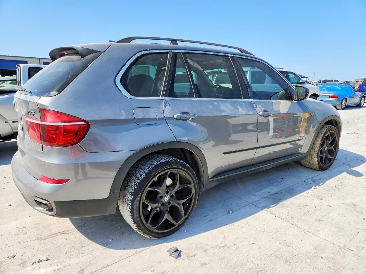 2013 Bmw X5 Xdrive50i Silver vin: 5UXZV8C51D0C16672
