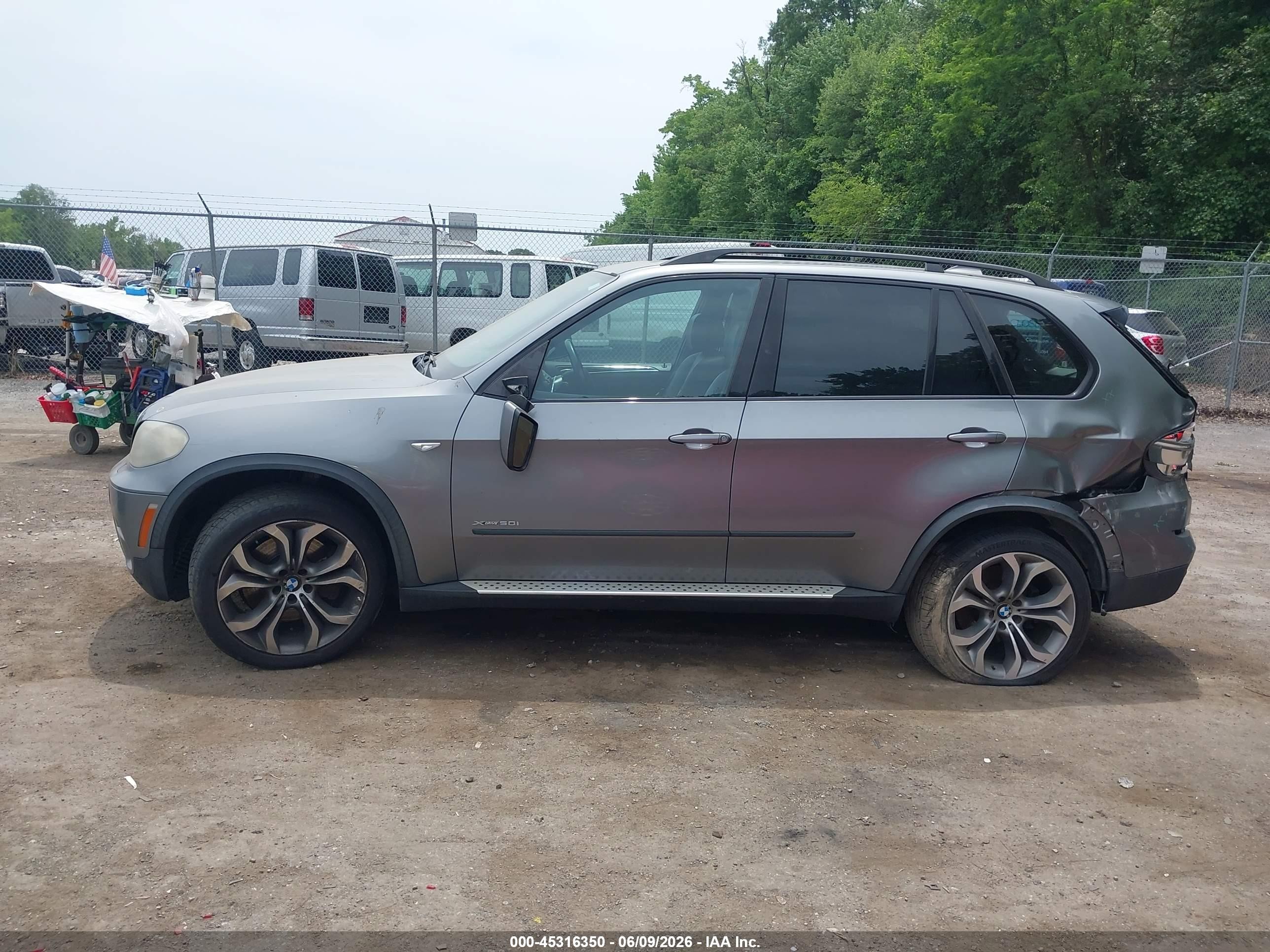 2011 Bmw X5 Xdrive50i Gray vin: 5UXZV8C52BL417294