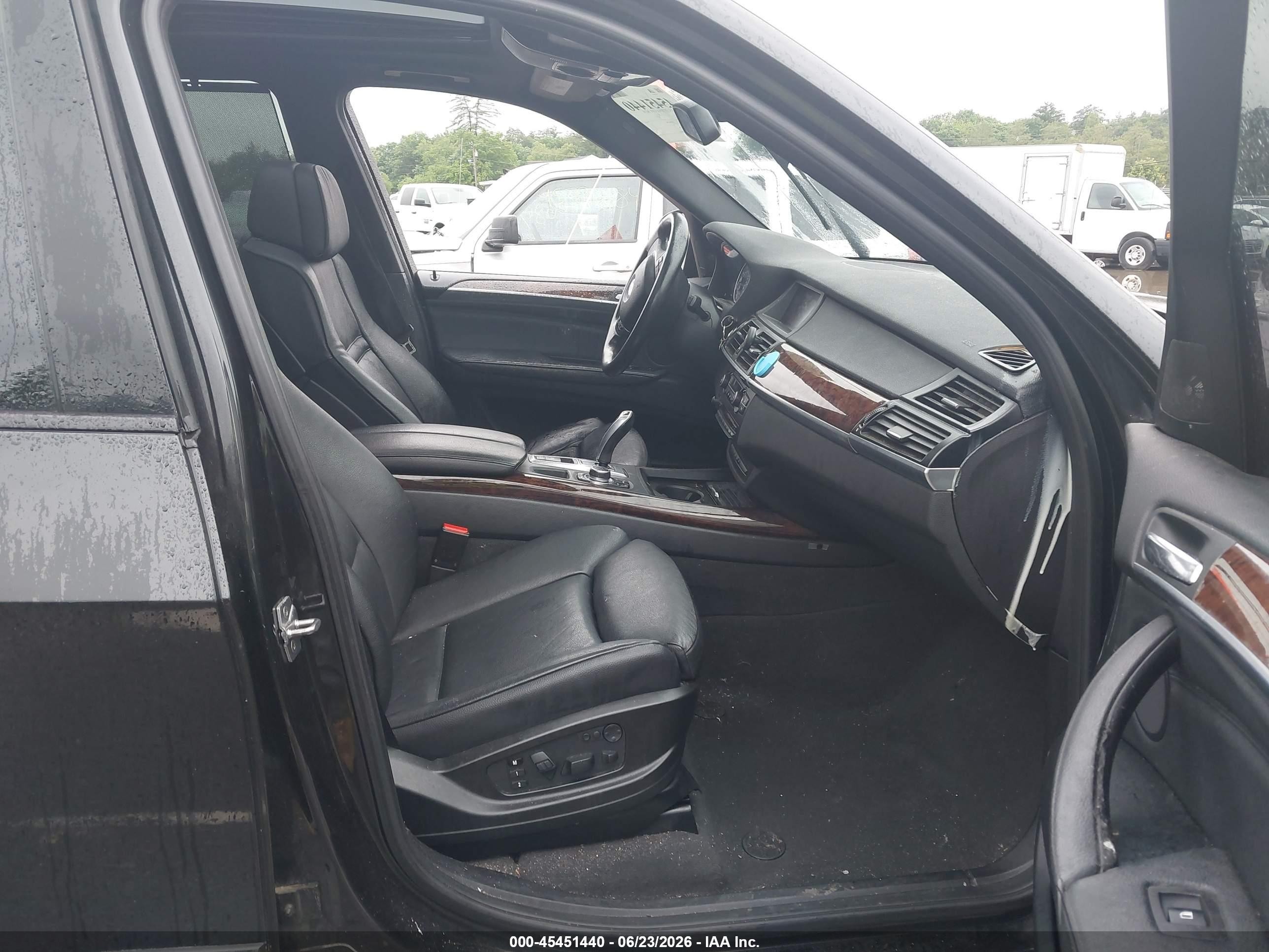 2011 Bmw X5 Xdrive50i Black vin: 5UXZV8C53BL418728