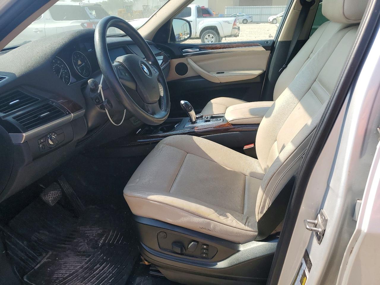 2012 Bmw X5 Xdrive50i Серебряный vin: 5UXZV8C54CL422174