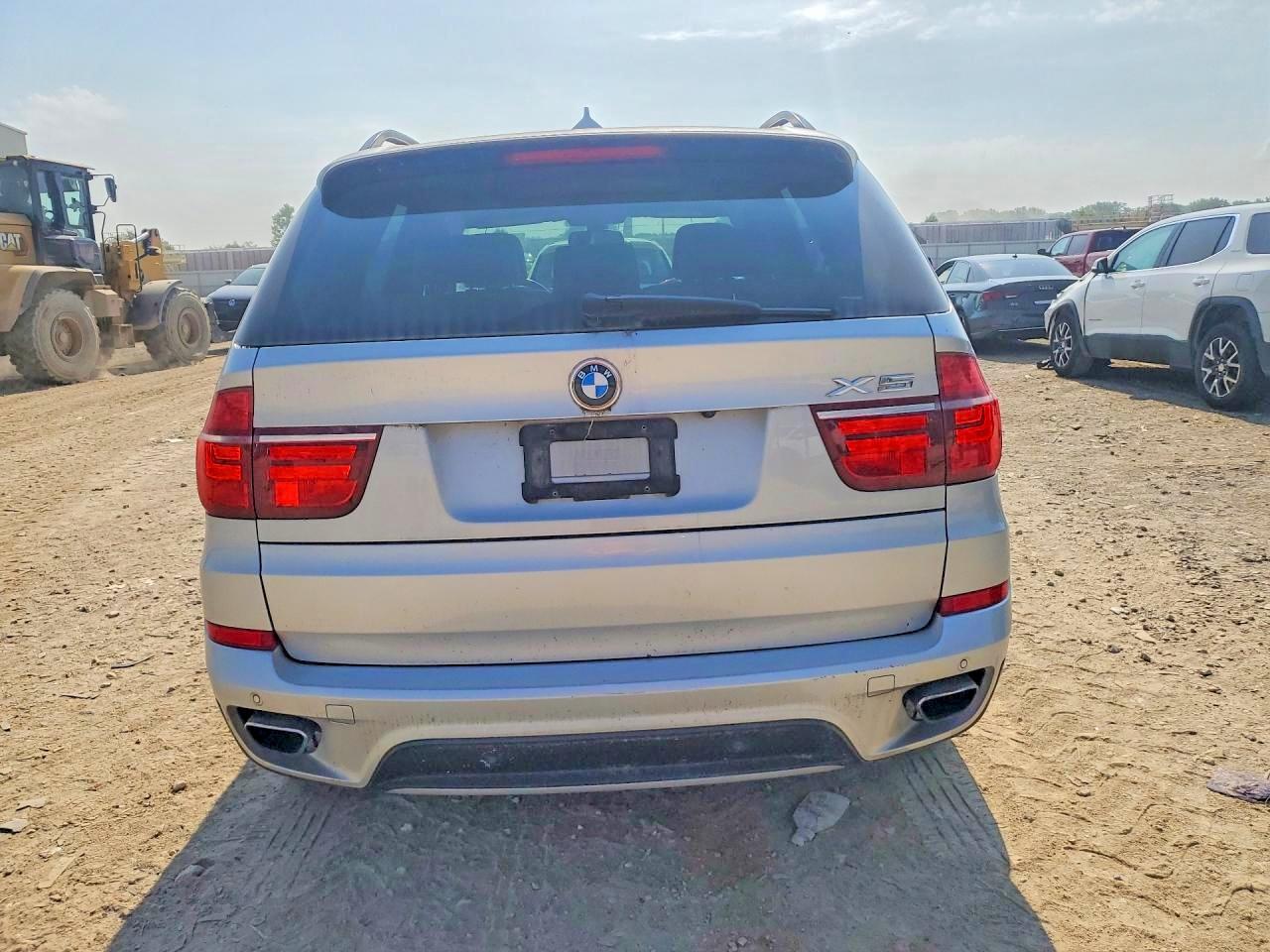 2012 Bmw X5 Xdrive50i Серебряный vin: 5UXZV8C54CL422174