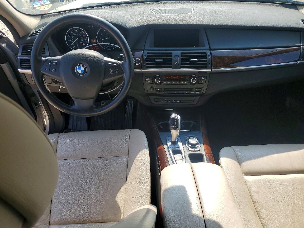2012 Bmw X5 Xdrive50i Серебряный vin: 5UXZV8C54CL422174