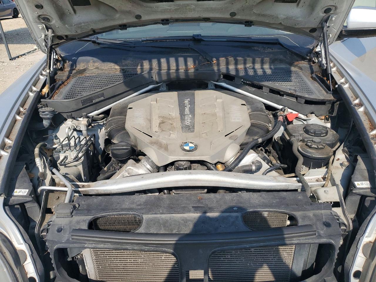 2012 Bmw X5 Xdrive50i Серебряный vin: 5UXZV8C54CL422174