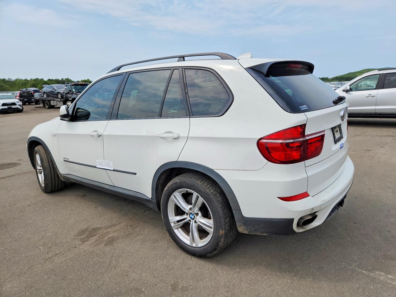 2012 Bmw X5 Xdrive50i White vin: 5UXZV8C54CL422627