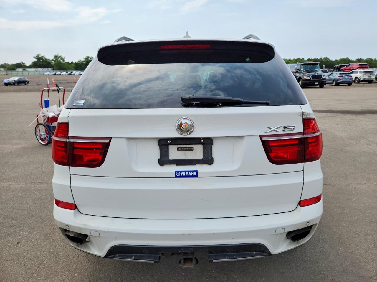 2012 Bmw X5 Xdrive50i White vin: 5UXZV8C54CL422627