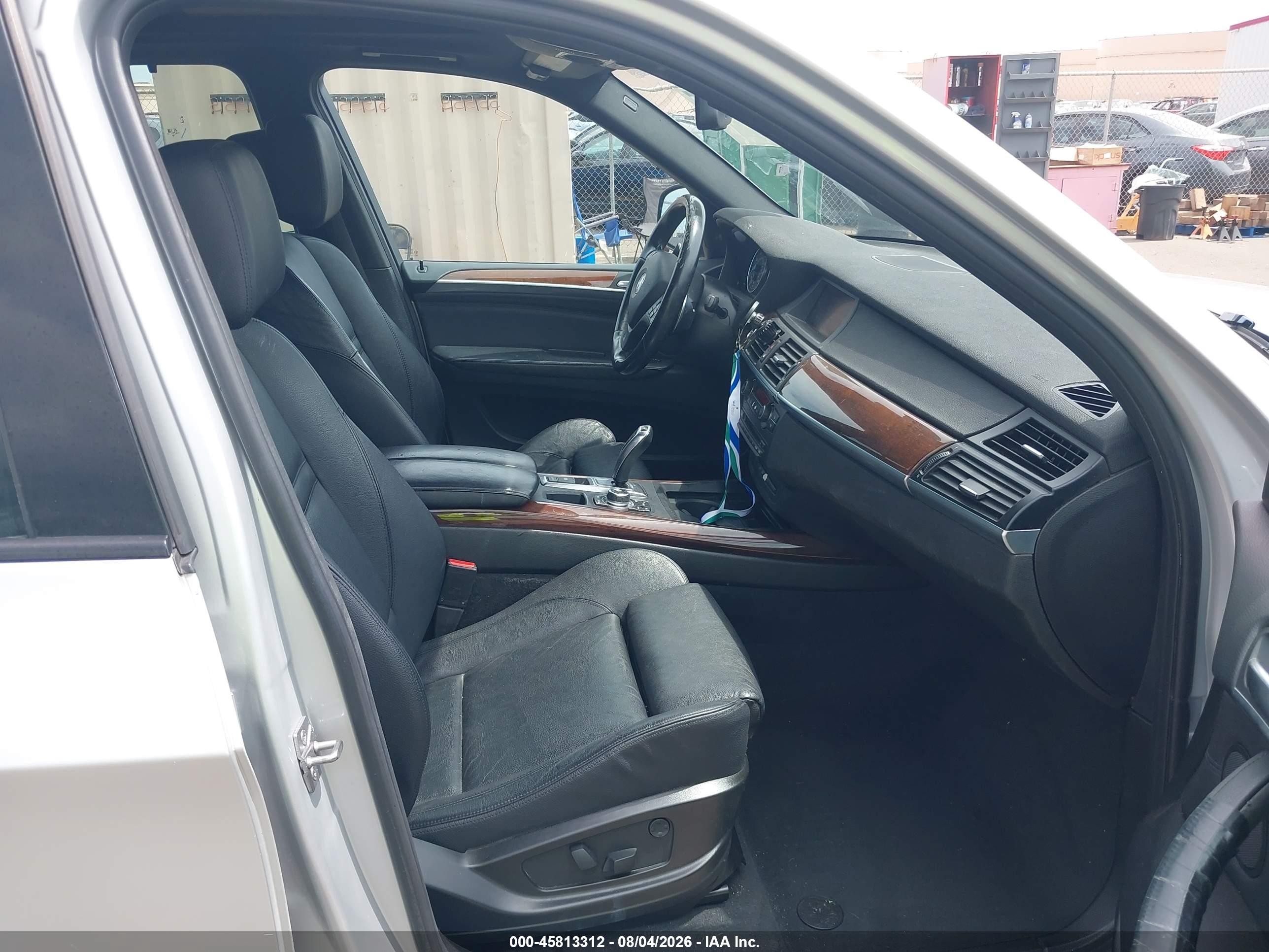 2012 Bmw X5 Xdrive50i Silver vin: 5UXZV8C54CL425608