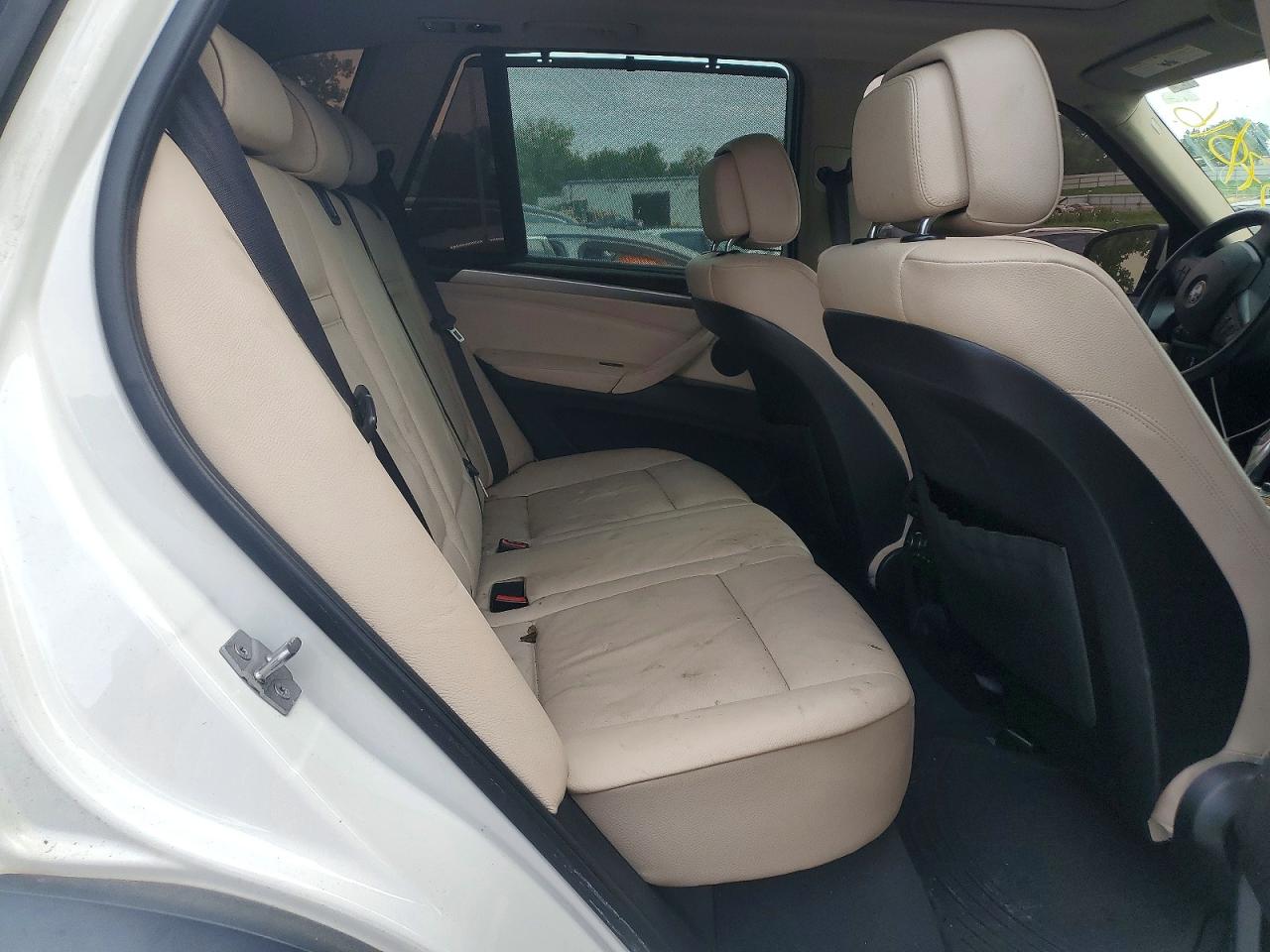2012 Bmw X5 Xdrive50i White vin: 5UXZV8C55CL422457