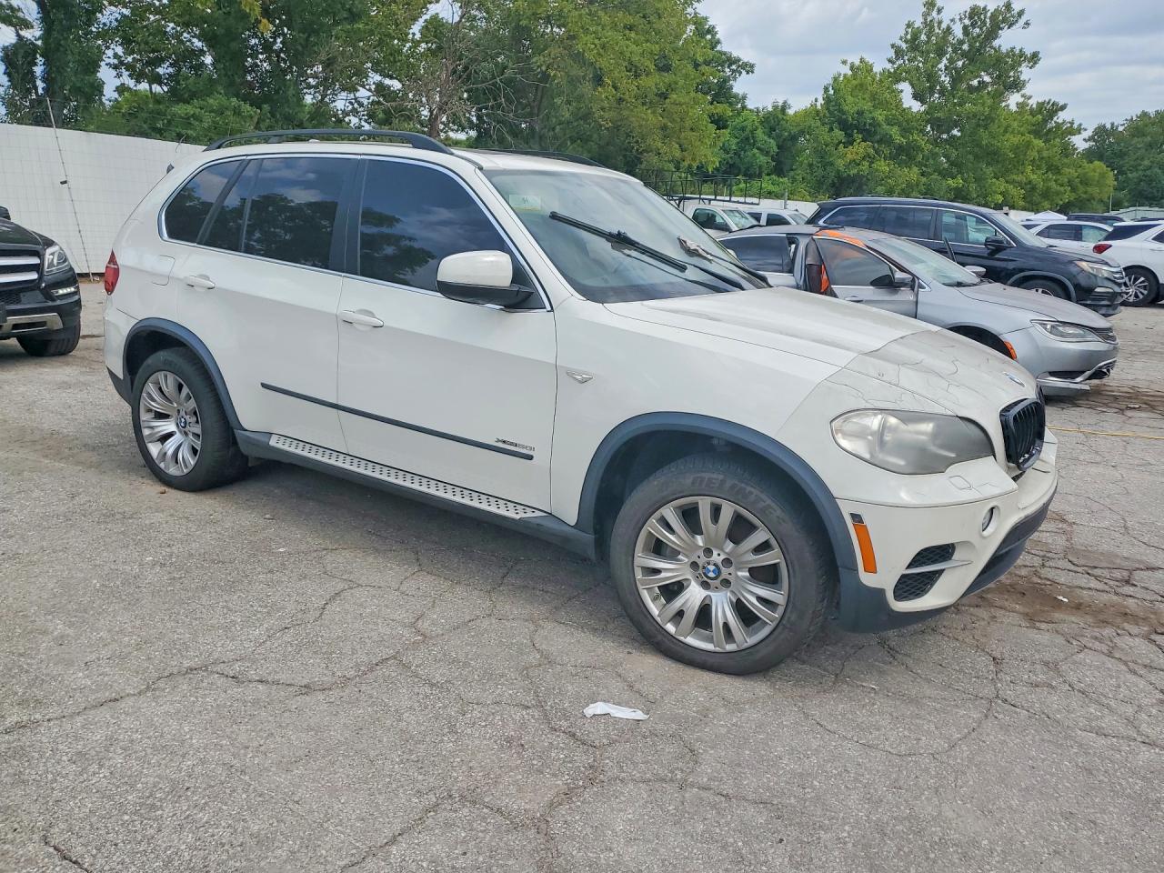 2012 Bmw X5 Xdrive50i White vin: 5UXZV8C55CL422457