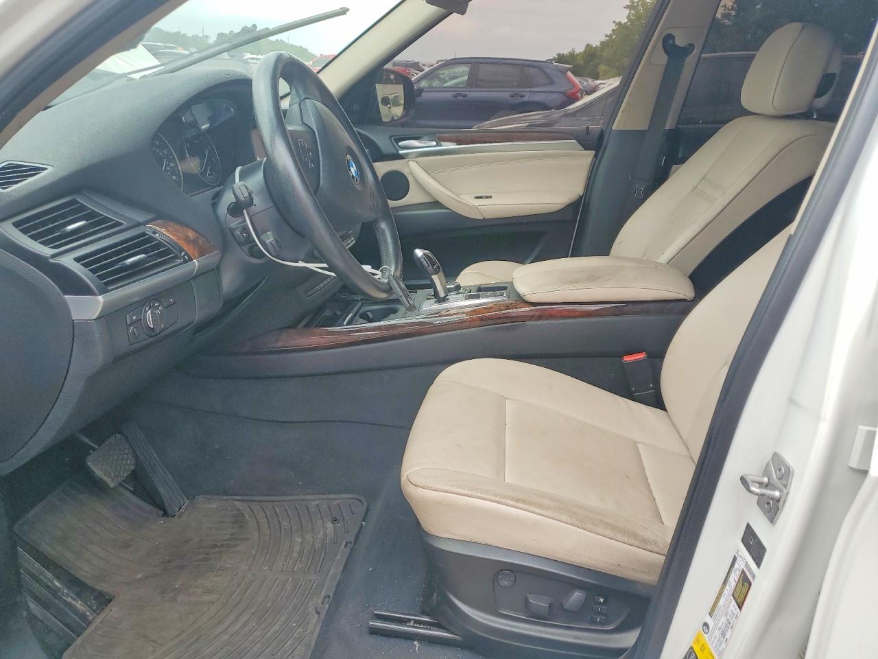 2012 Bmw X5 Xdrive50i White vin: 5UXZV8C55CL422457