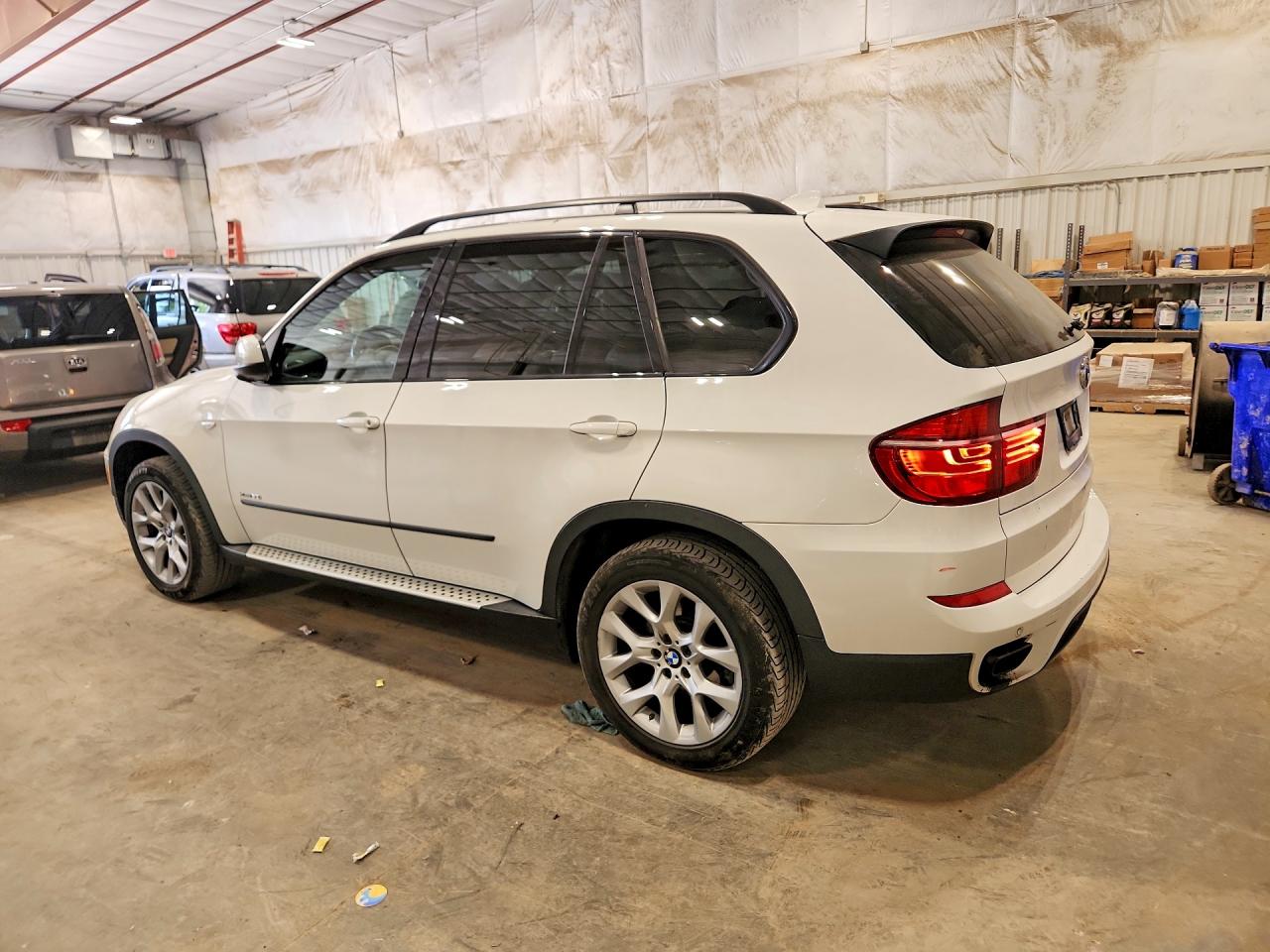 2012 Bmw X5 Xdrive50i White vin: 5UXZV8C55CL425729