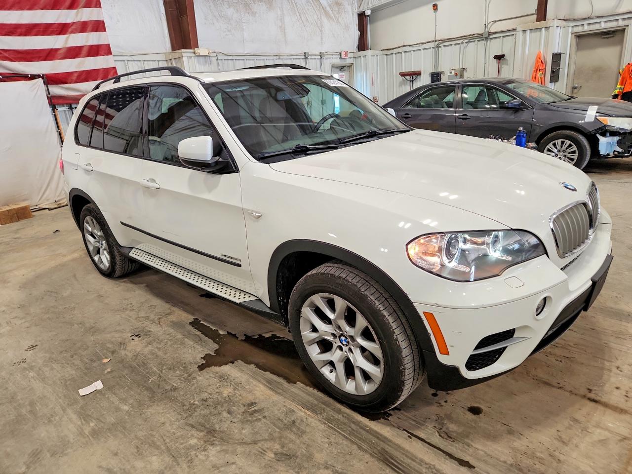 2012 Bmw X5 Xdrive50i White vin: 5UXZV8C55CL425729