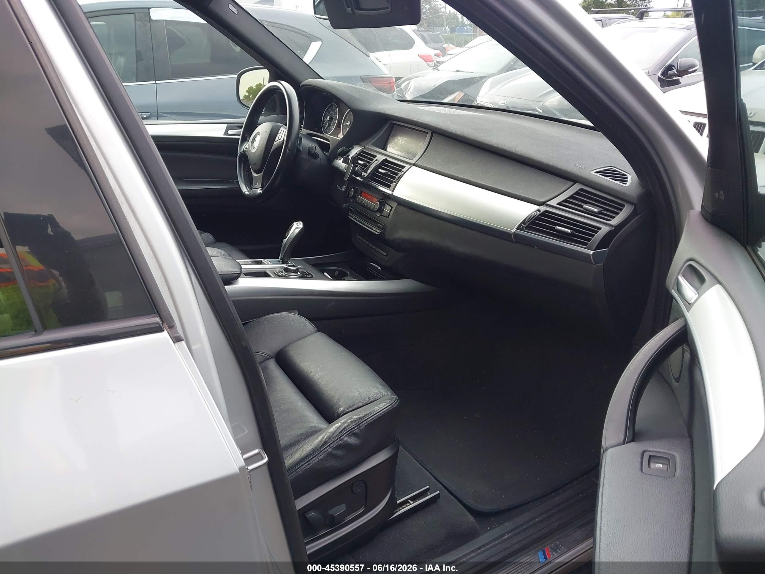 2013 Bmw X5 Xdrive50i Silver vin: 5UXZV8C56D0C14853