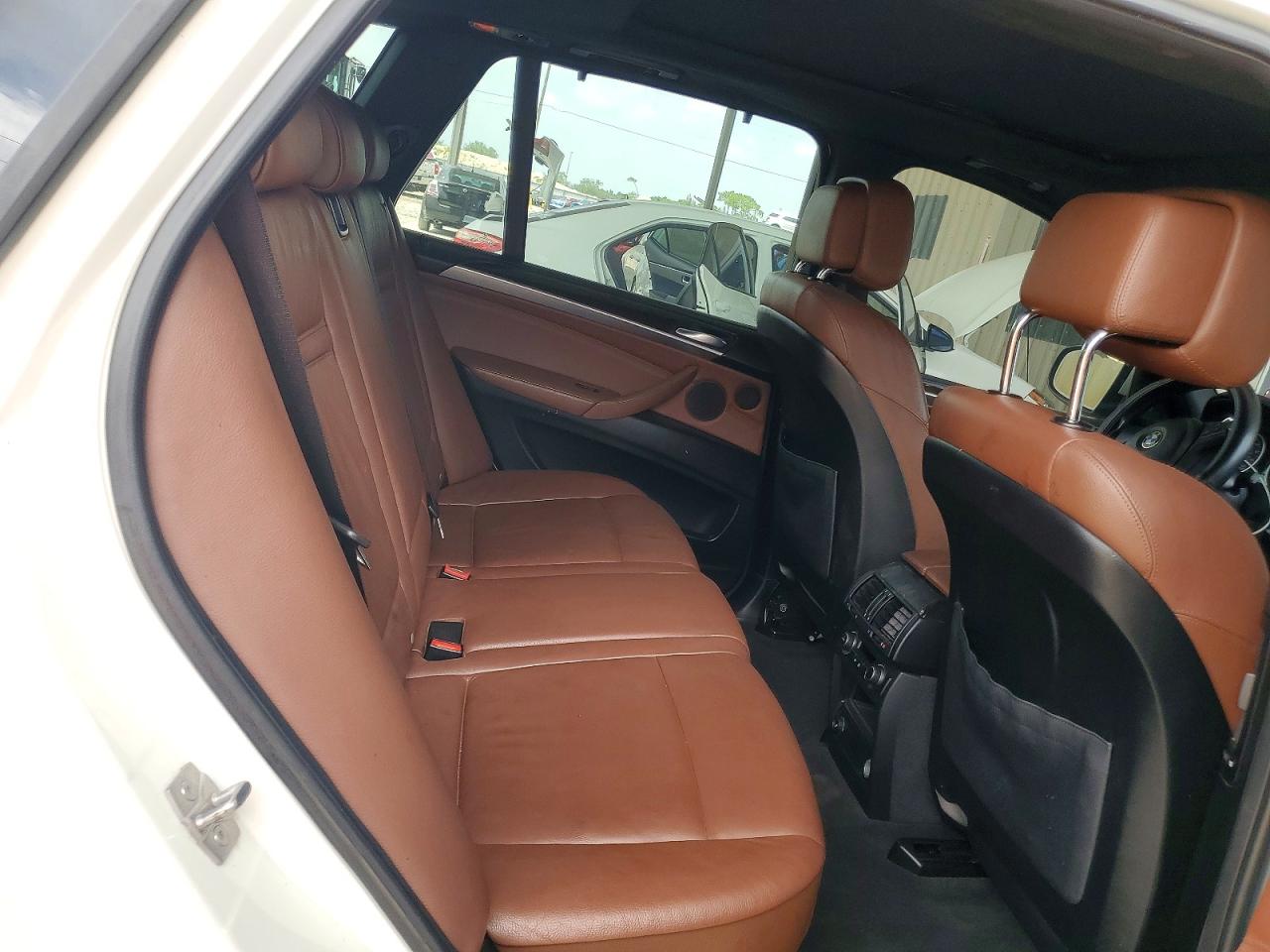 2013 Bmw X5 Xdrive50i White vin: 5UXZV8C57DL426589