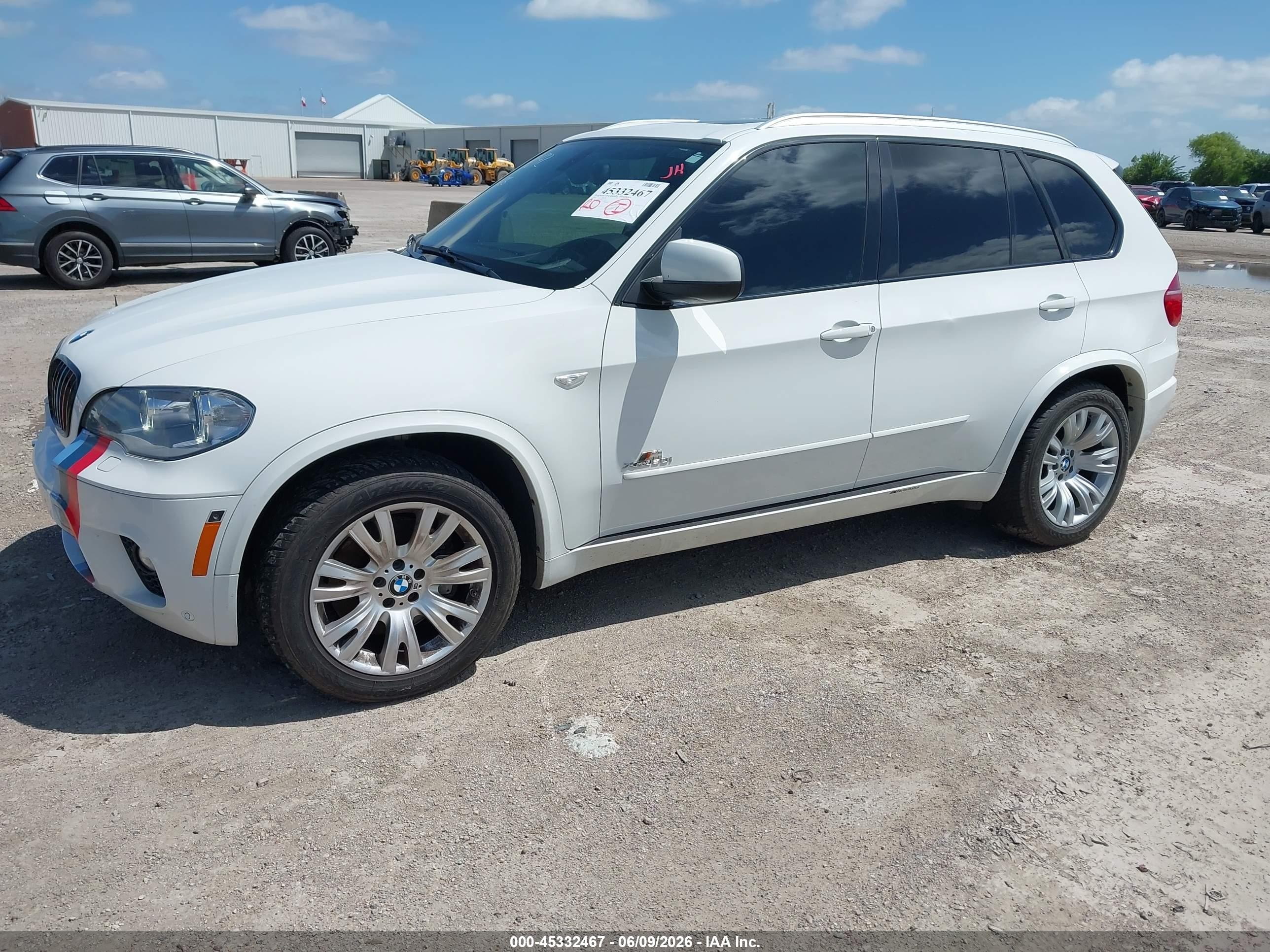 2013 Bmw X5 Xdrive50i White vin: 5UXZV8C58D0C14563