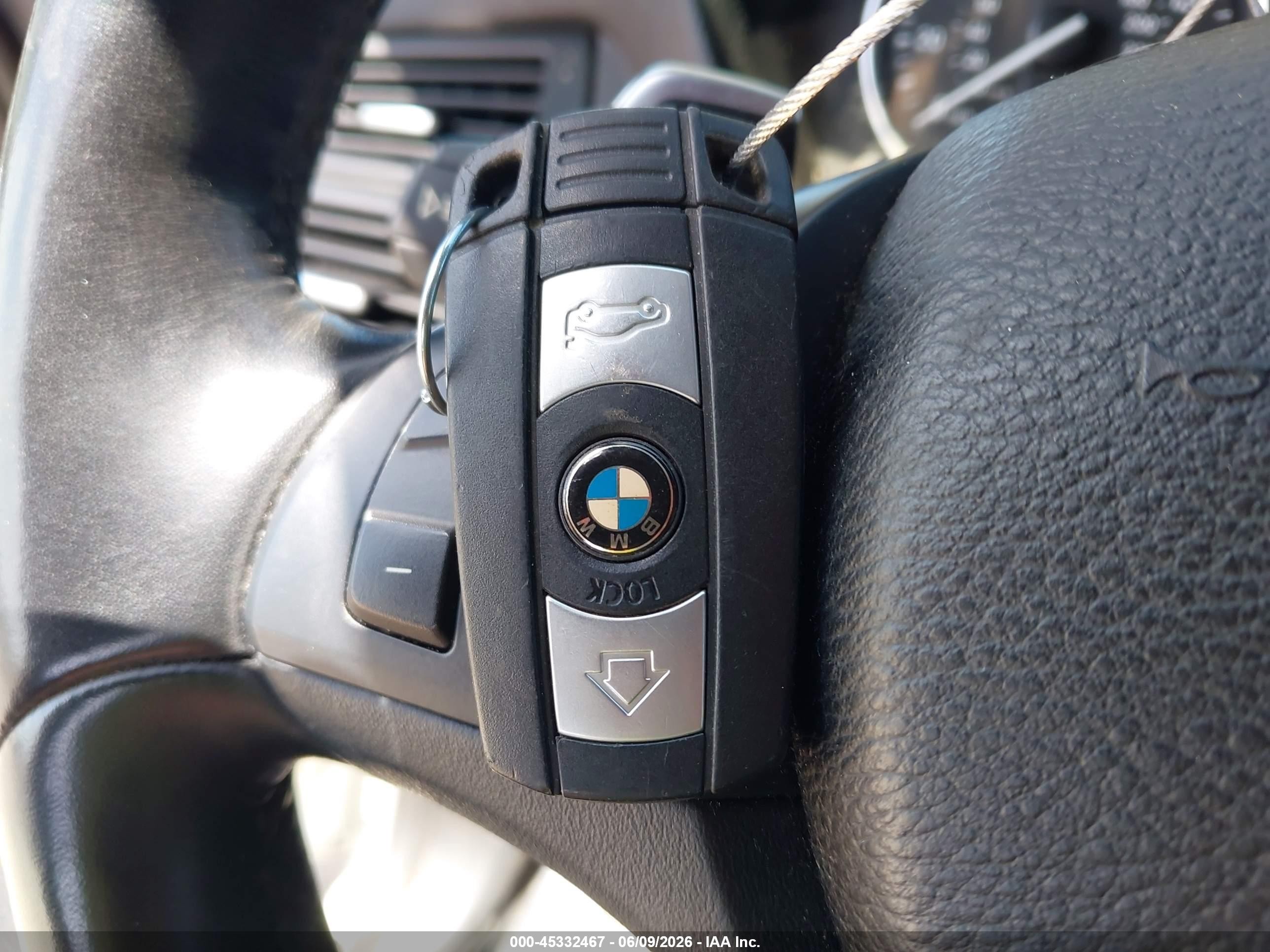 2013 Bmw X5 Xdrive50i White vin: 5UXZV8C58D0C14563