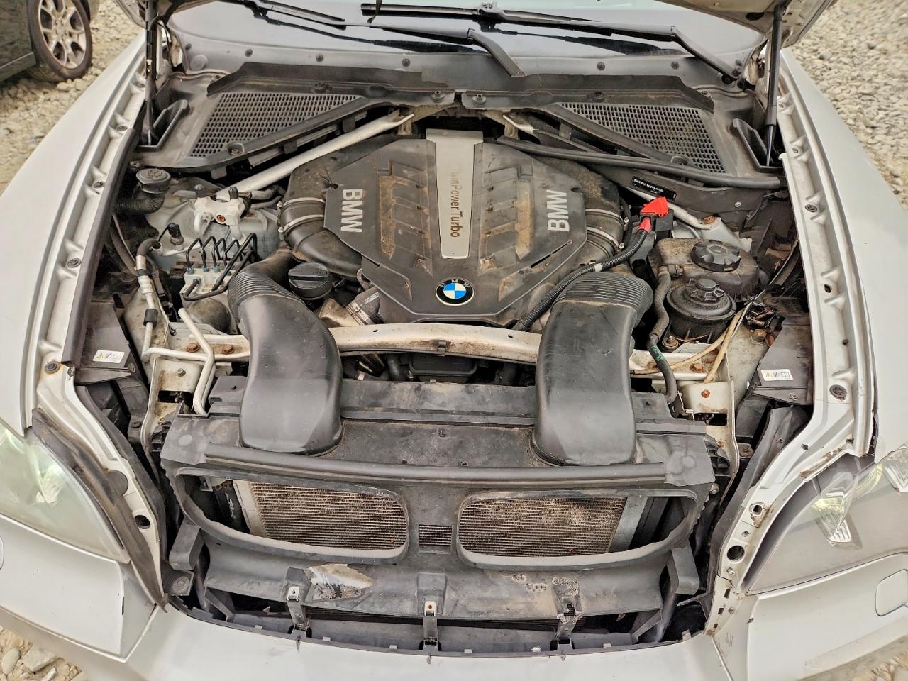 2012 Bmw X5 Xdrive50i Серебряный vin: 5UXZV8C5XCL422986