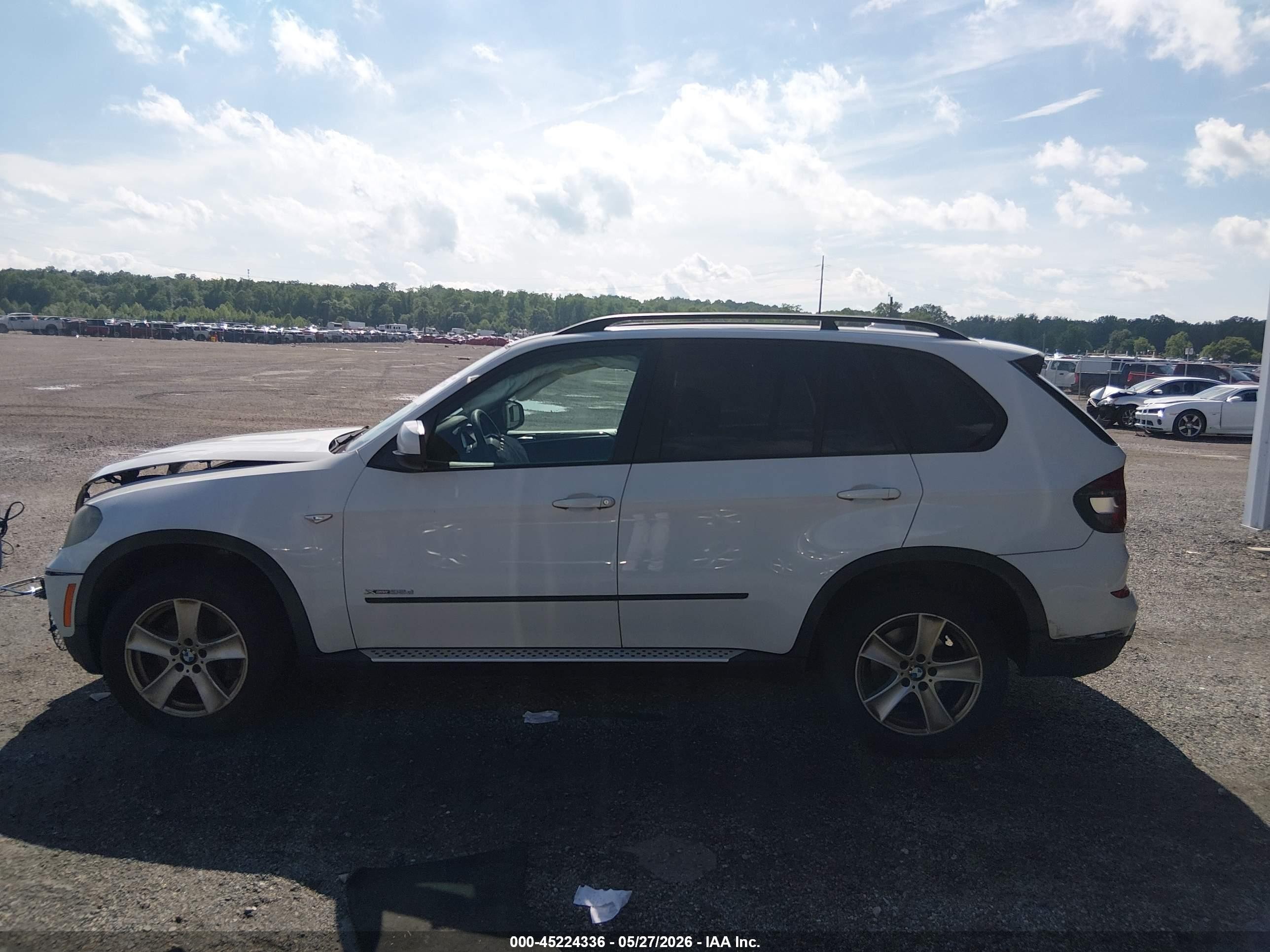 2011 Bmw X5 Xdrive35d White vin: 5UXZW0C50BL658382