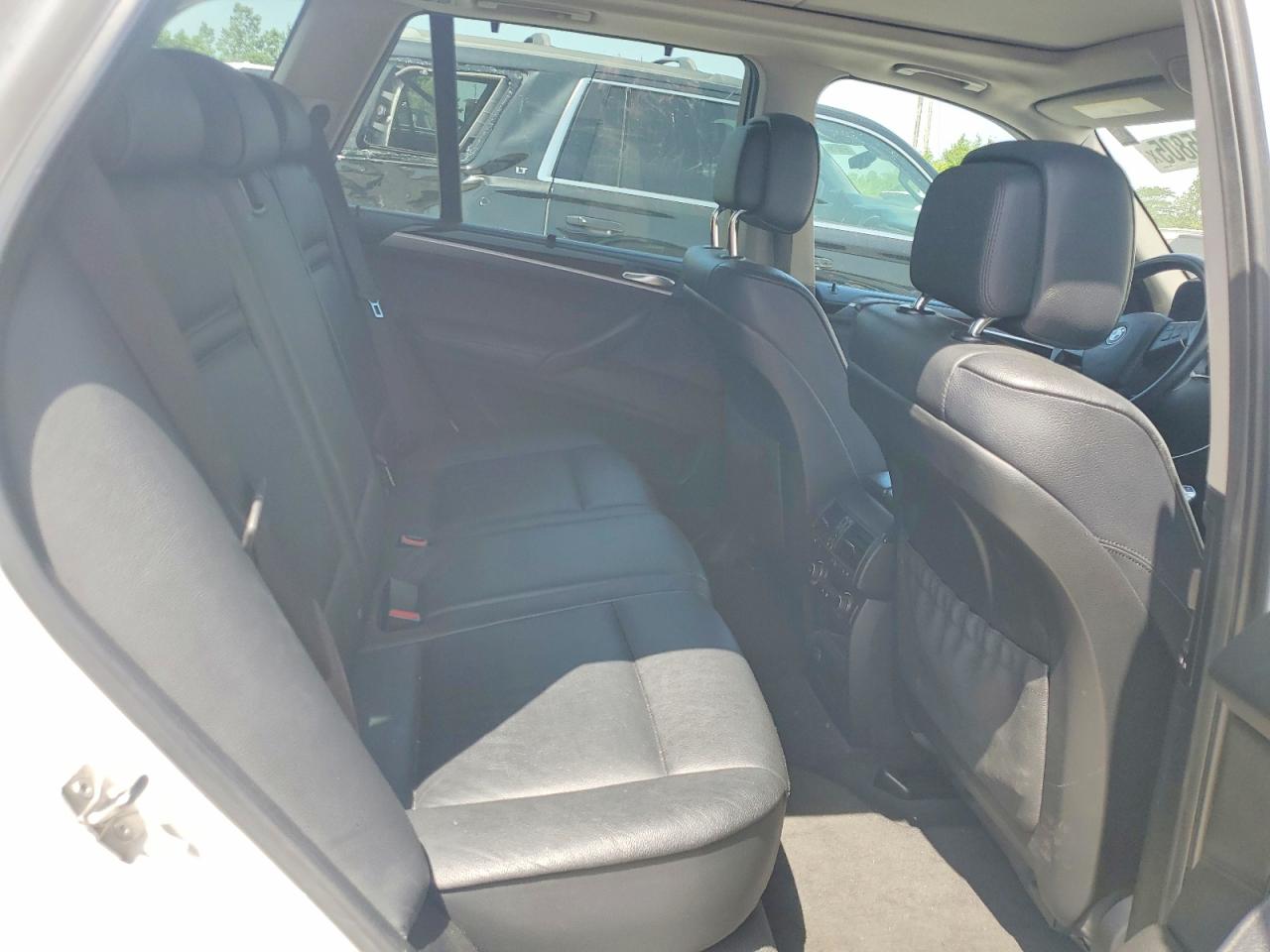 2012 Bmw X5 Xdrive35d White vin: 5UXZW0C50C0B89820