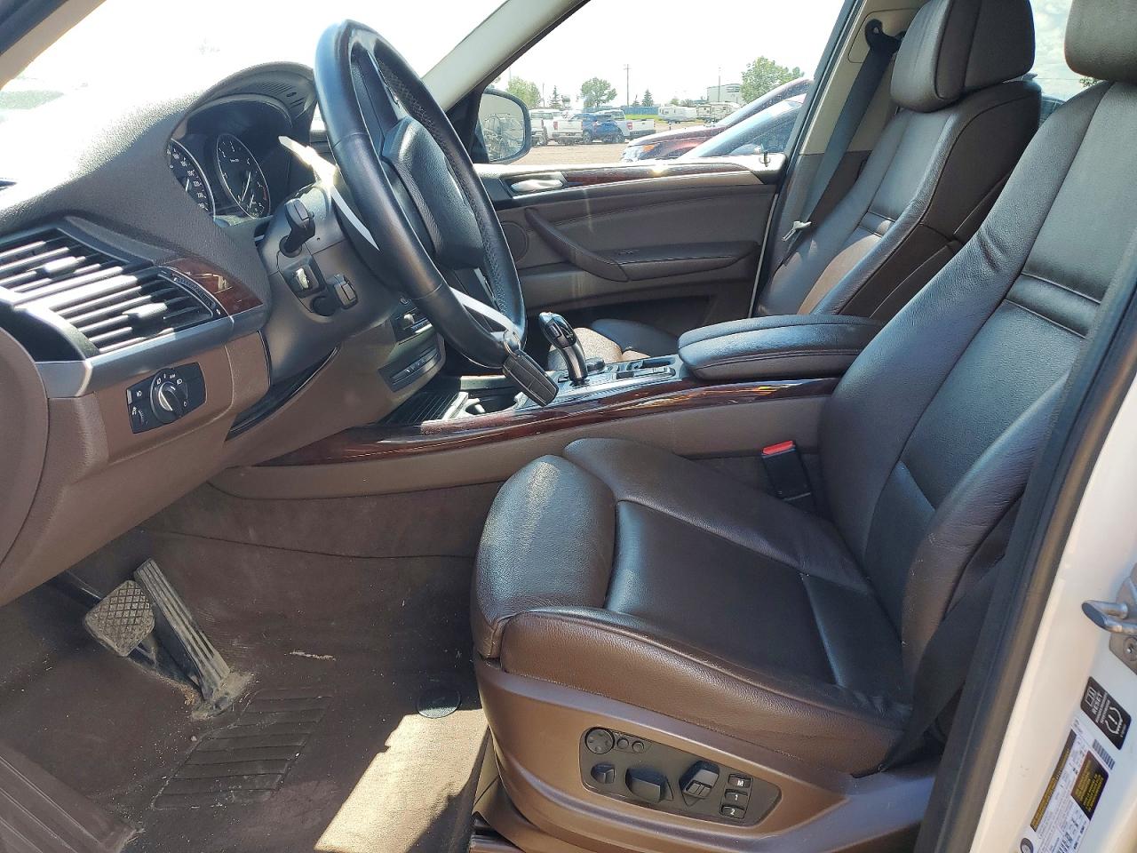 2012 Bmw X5 Xdrive35d White vin: 5UXZW0C51CL667917