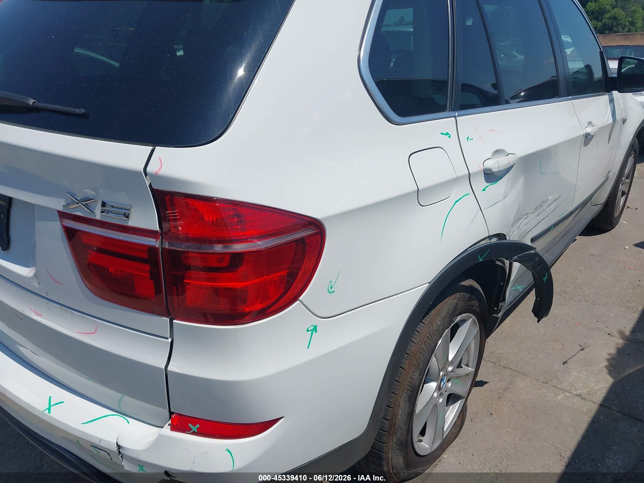 2013 Bmw X5 Xdrive35d White vin: 5UXZW0C52D0B93157