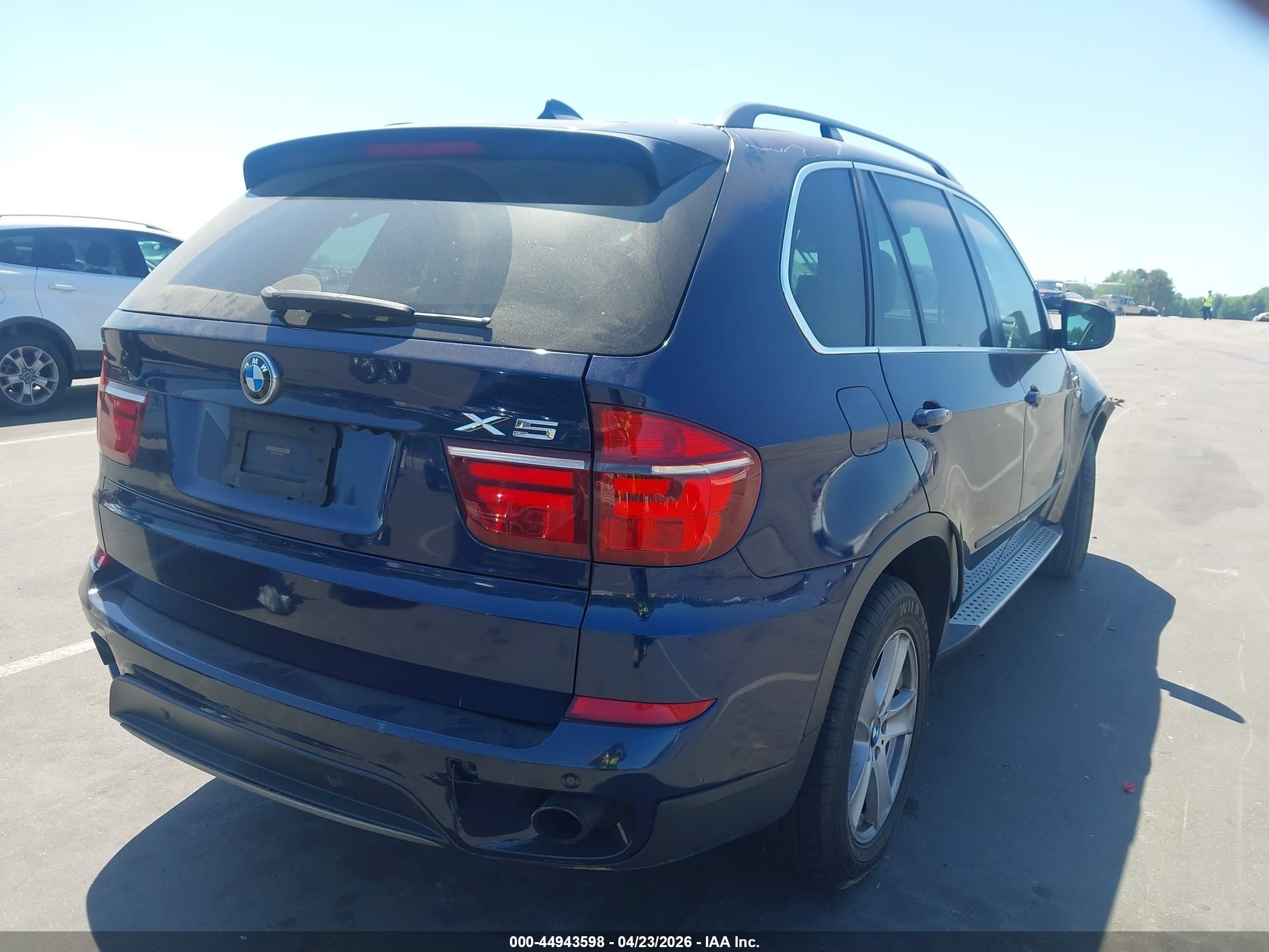 2013 Bmw X5 Xdrive35d Blue vin: 5UXZW0C53D0B92261