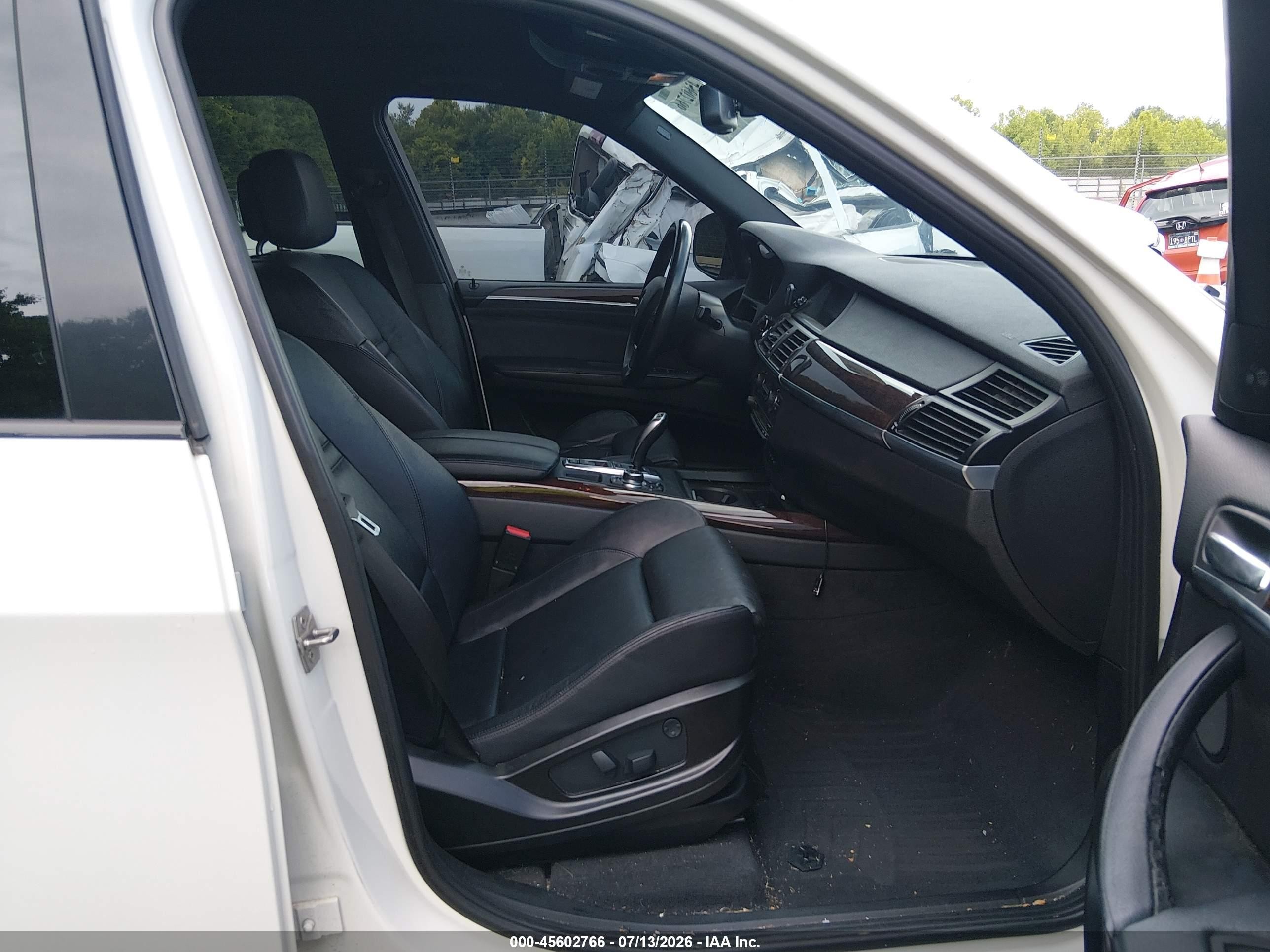 2012 Bmw X5 Xdrive35d White vin: 5UXZW0C54CL665238