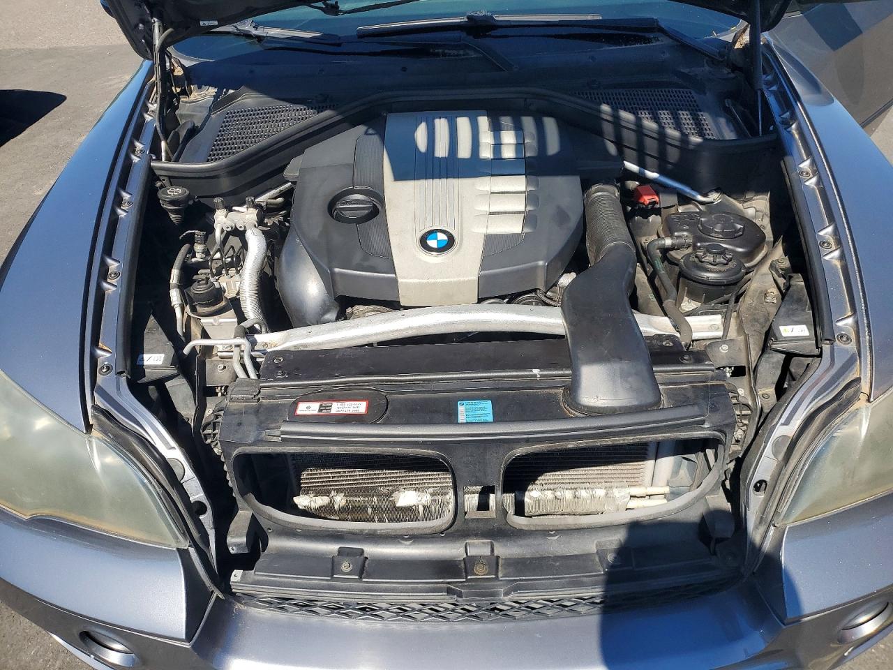 2011 Bmw X5 Gray vin: 5UXZW0C55BL368543