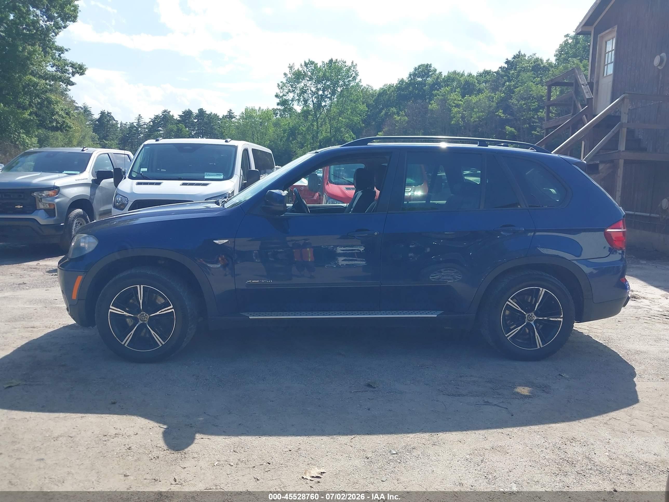 2011 Bmw X5 Xdrive35d Blue vin: 5UXZW0C55BL656434