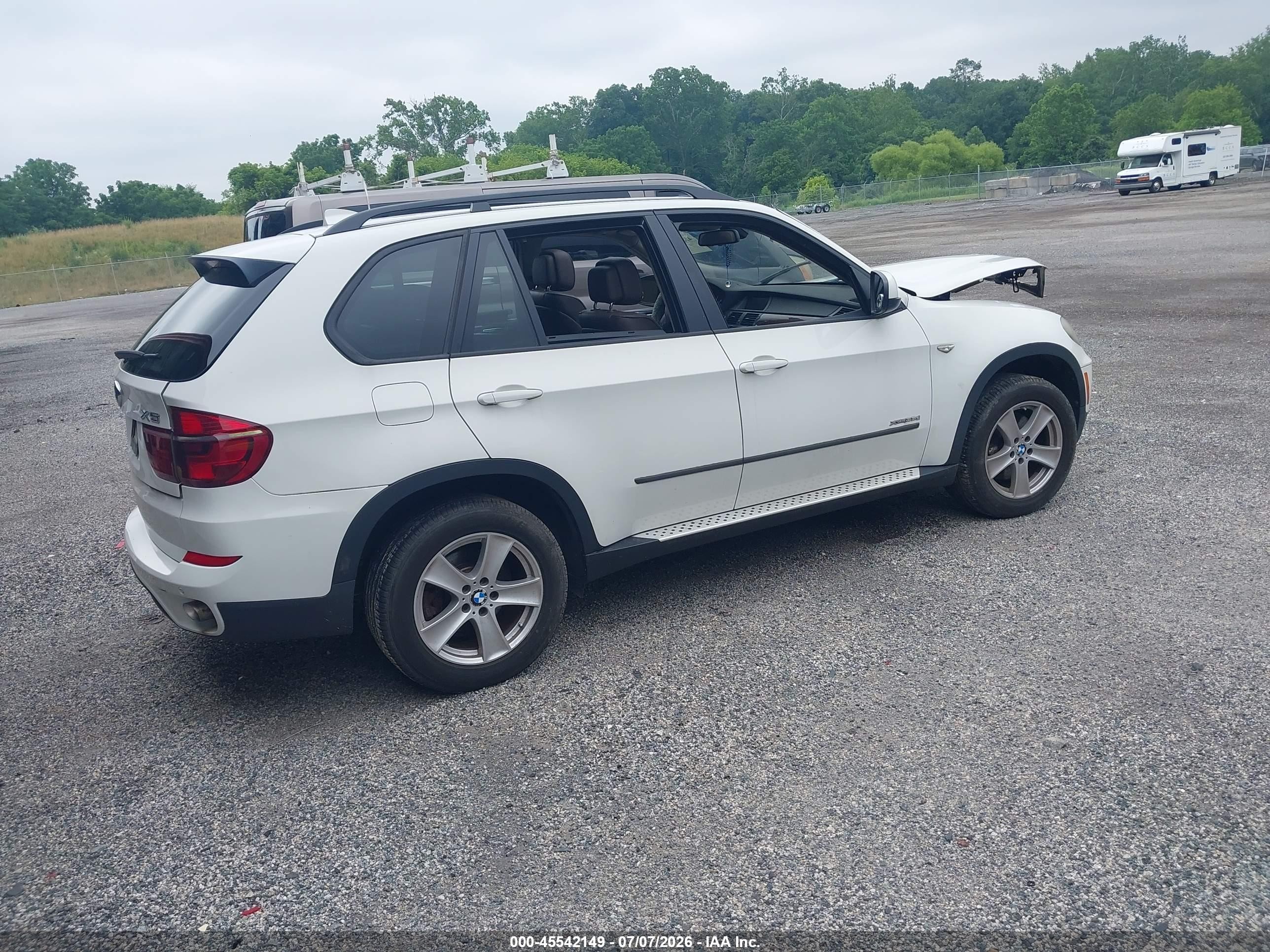 2011 Bmw X5 Xdrive35d White vin: 5UXZW0C55BL663027