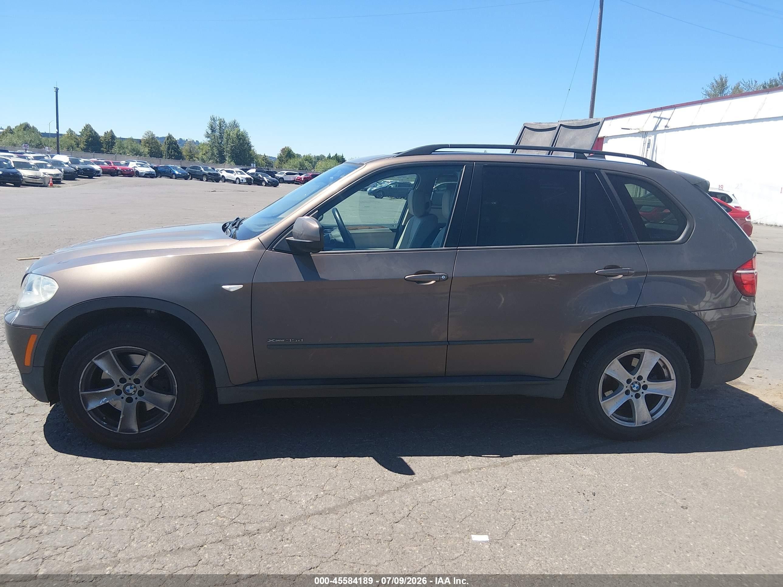 2012 Bmw X5 Xdrive35d Brown vin: 5UXZW0C55CL674238