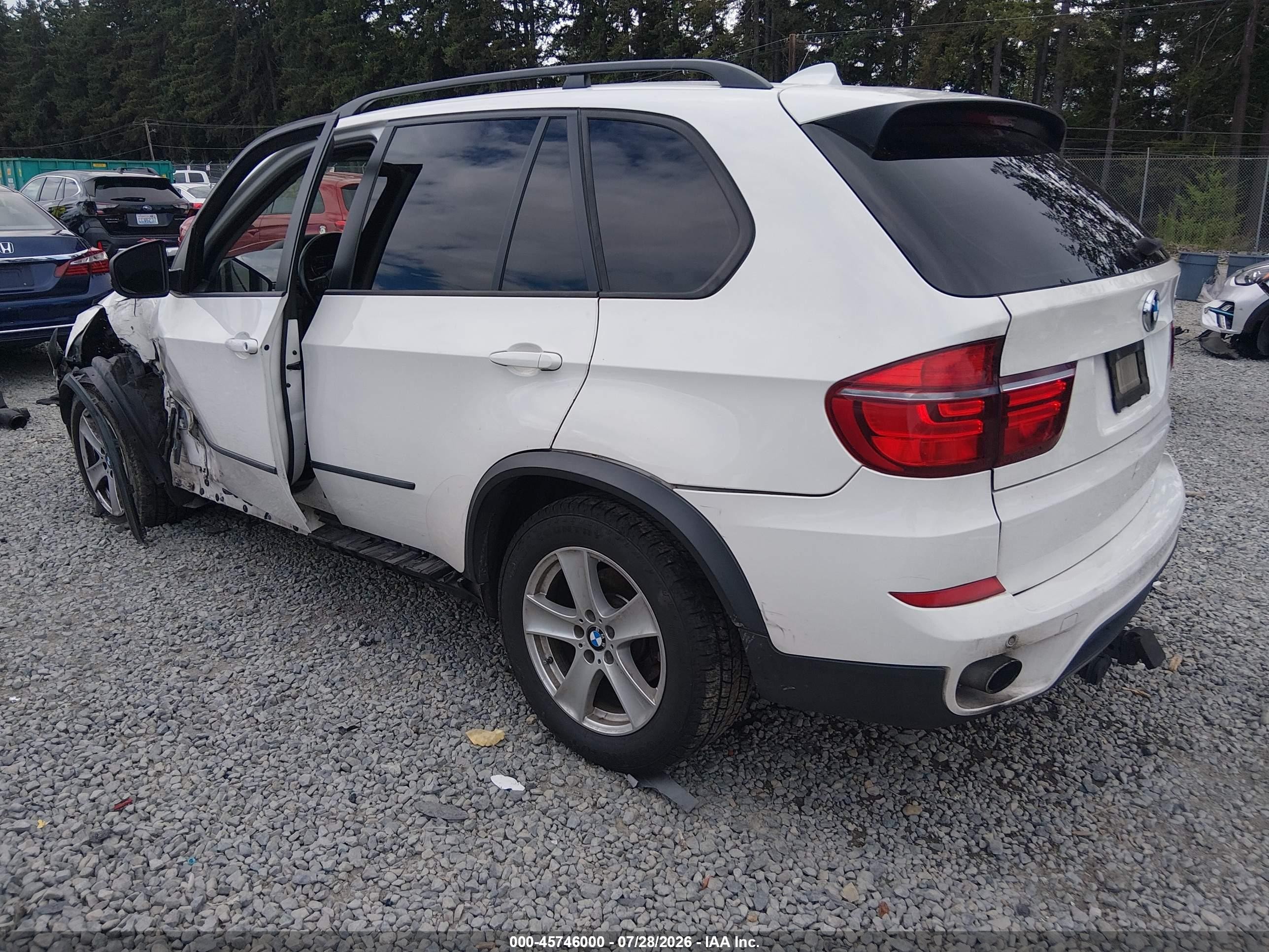 2011 Bmw X5 Xdrive35d White vin: 5UXZW0C57BL370293