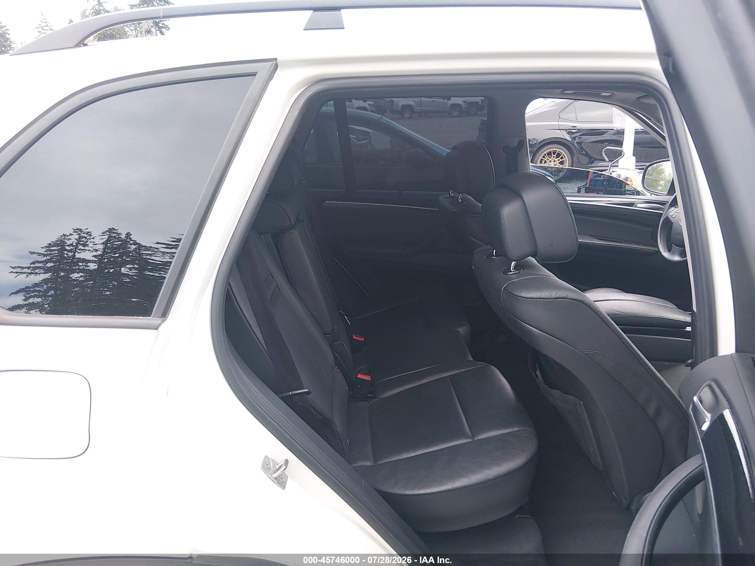 2011 Bmw X5 Xdrive35d White vin: 5UXZW0C57BL370293